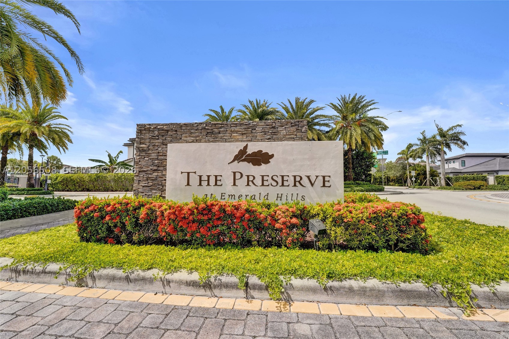 5742 E Brookfield Cir E, Hollywood FL 33312