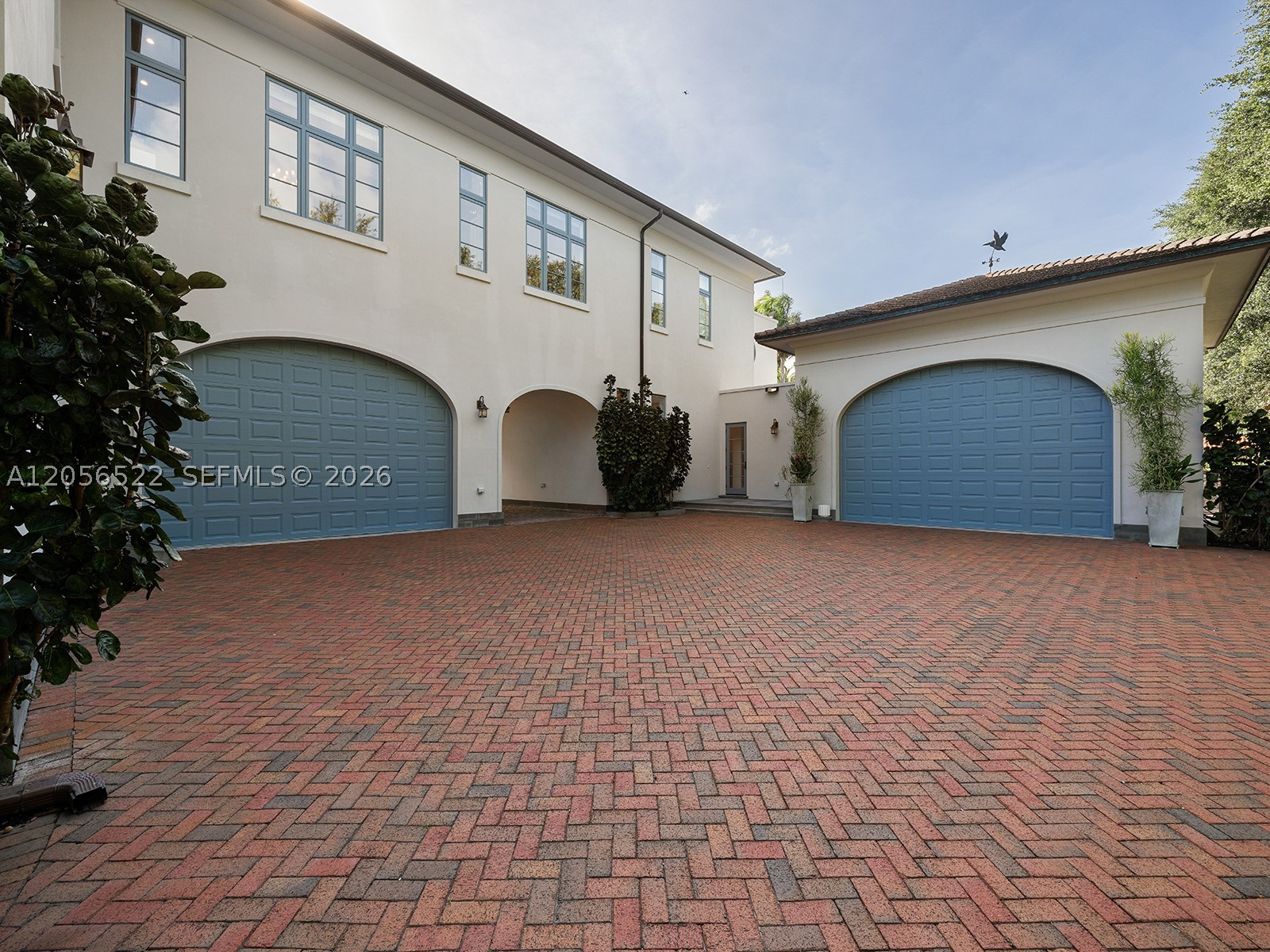 5771 SW 94th St, Pinecrest FL 33156