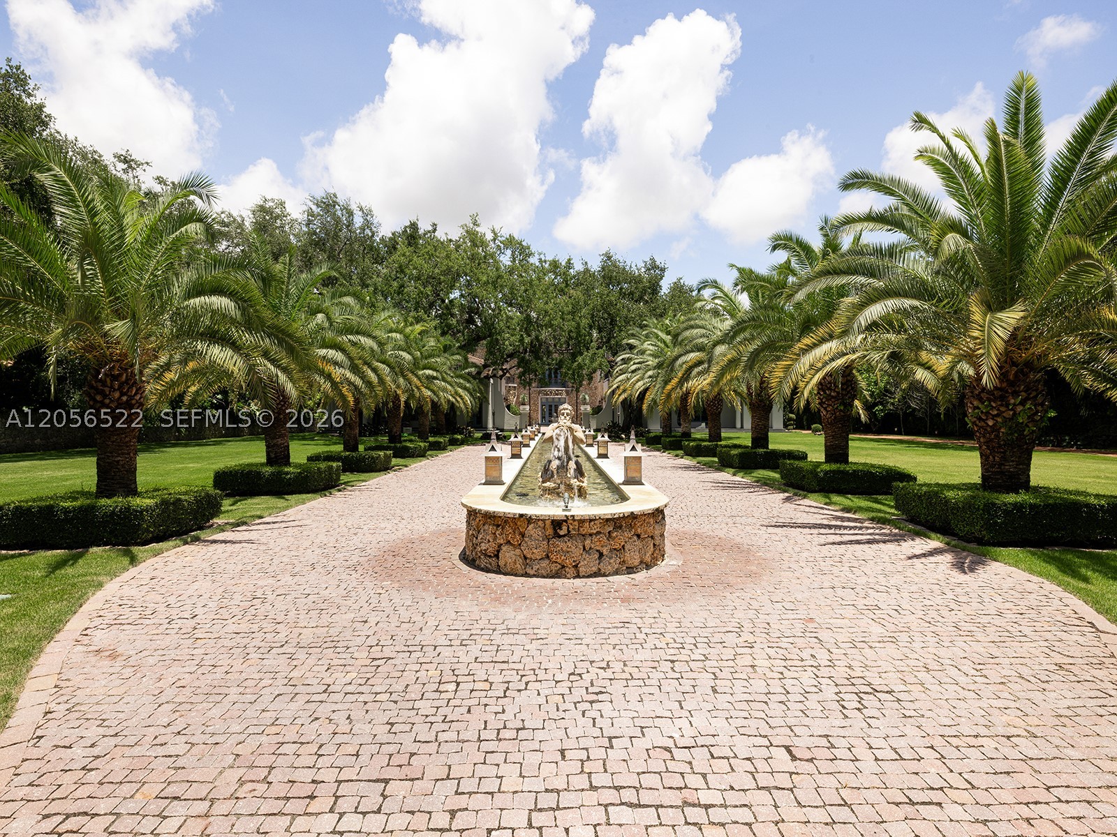 5771 SW 94th St, Pinecrest FL 33156