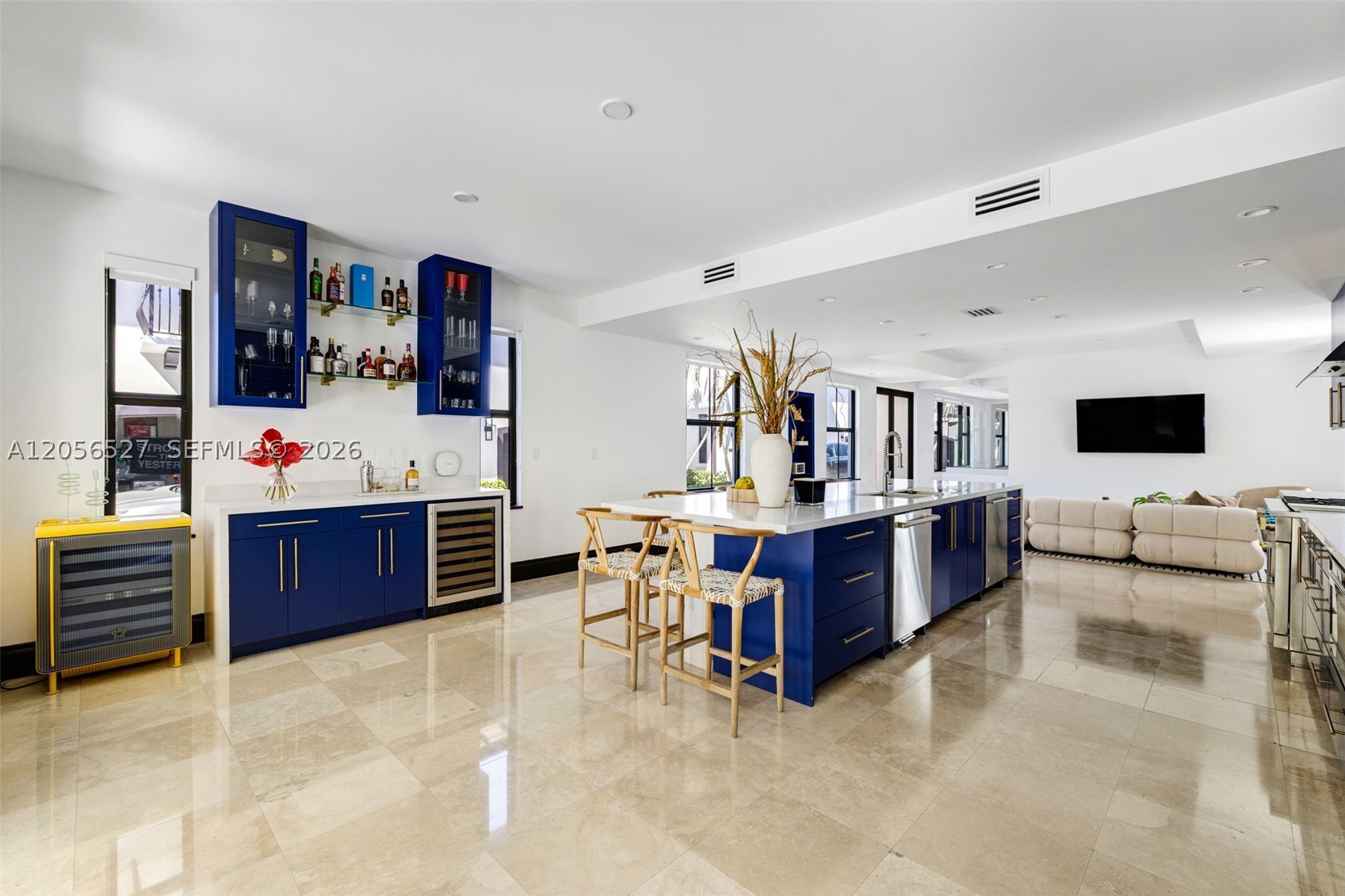 3020 Mcdonald St #22, Miami FL 33133