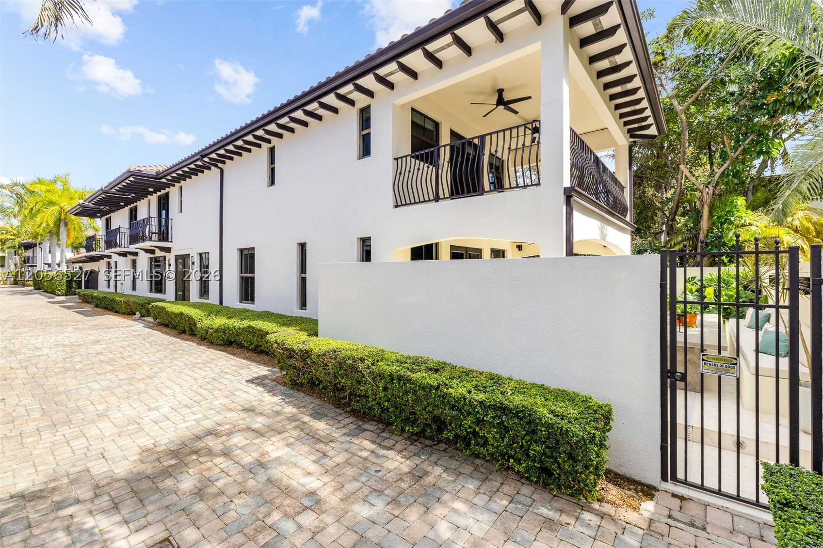 3020 Mcdonald St #22, Miami FL 33133