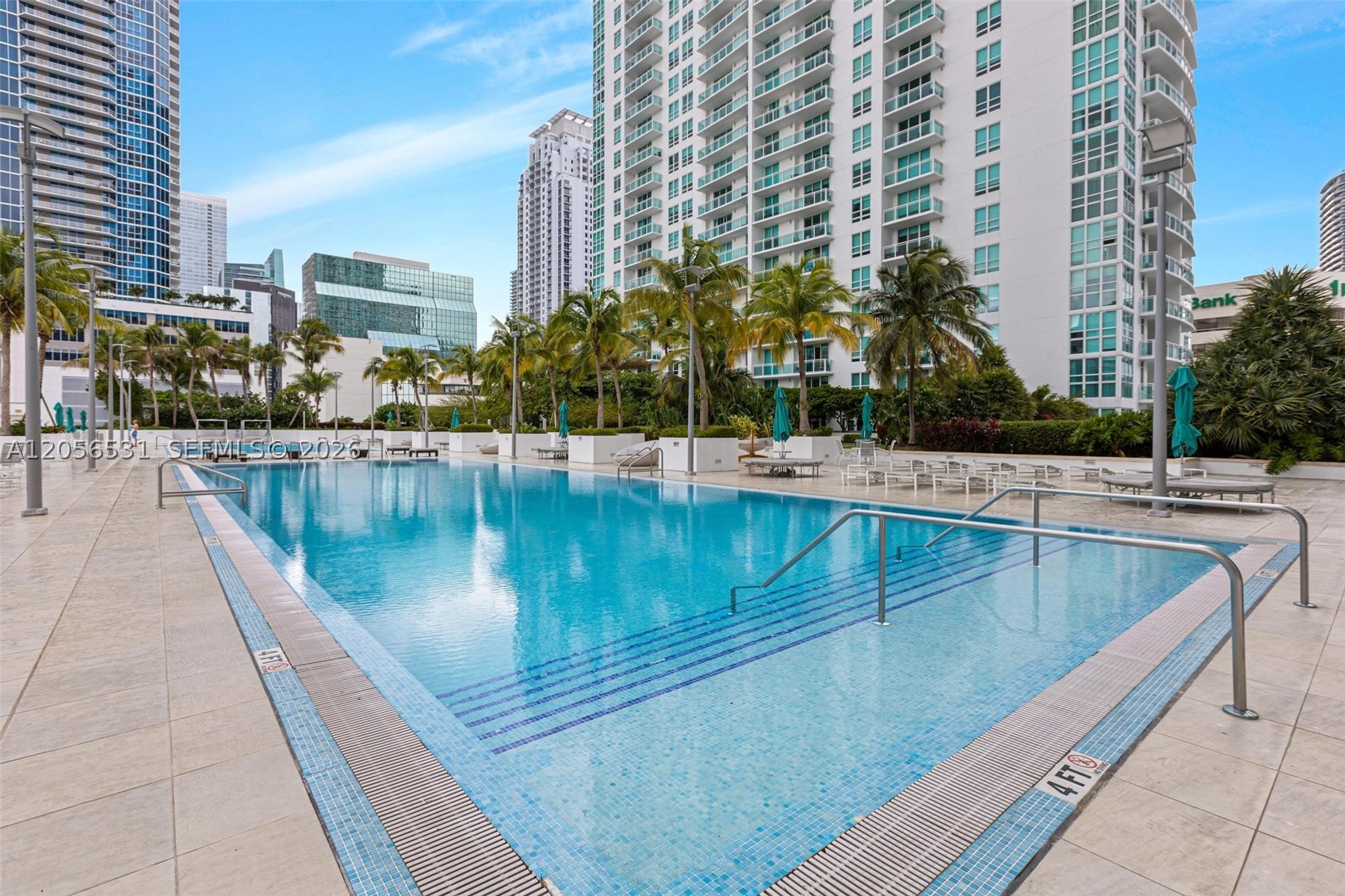 950 Brickell Bay Dr #2210, Miami FL 33131