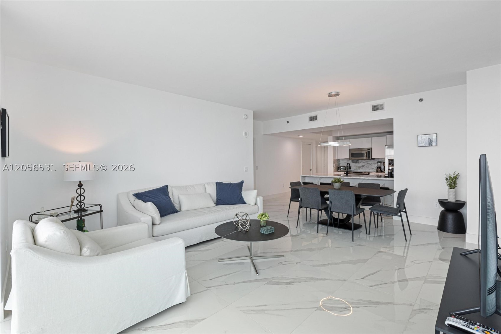 950 Brickell Bay Dr #2210, Miami FL 33131