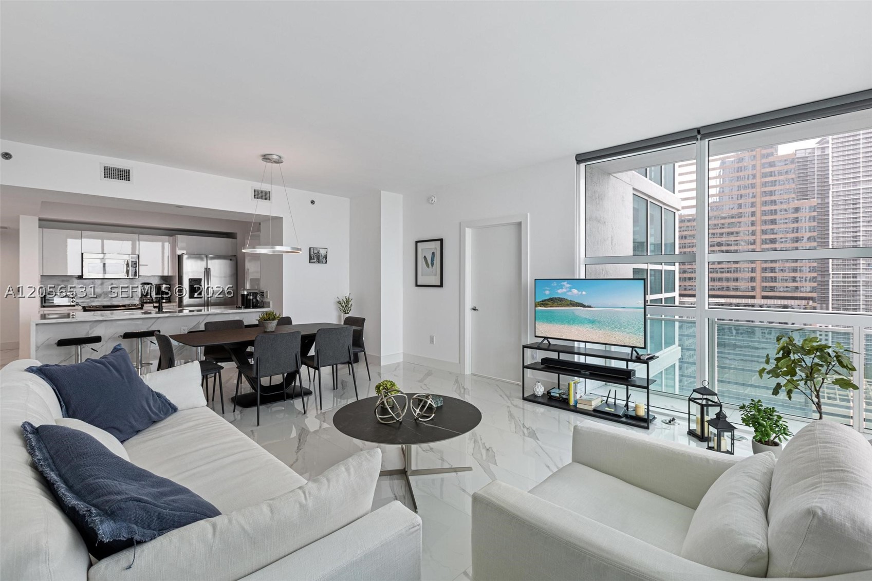 950 Brickell Bay Dr #2210, Miami FL 33131