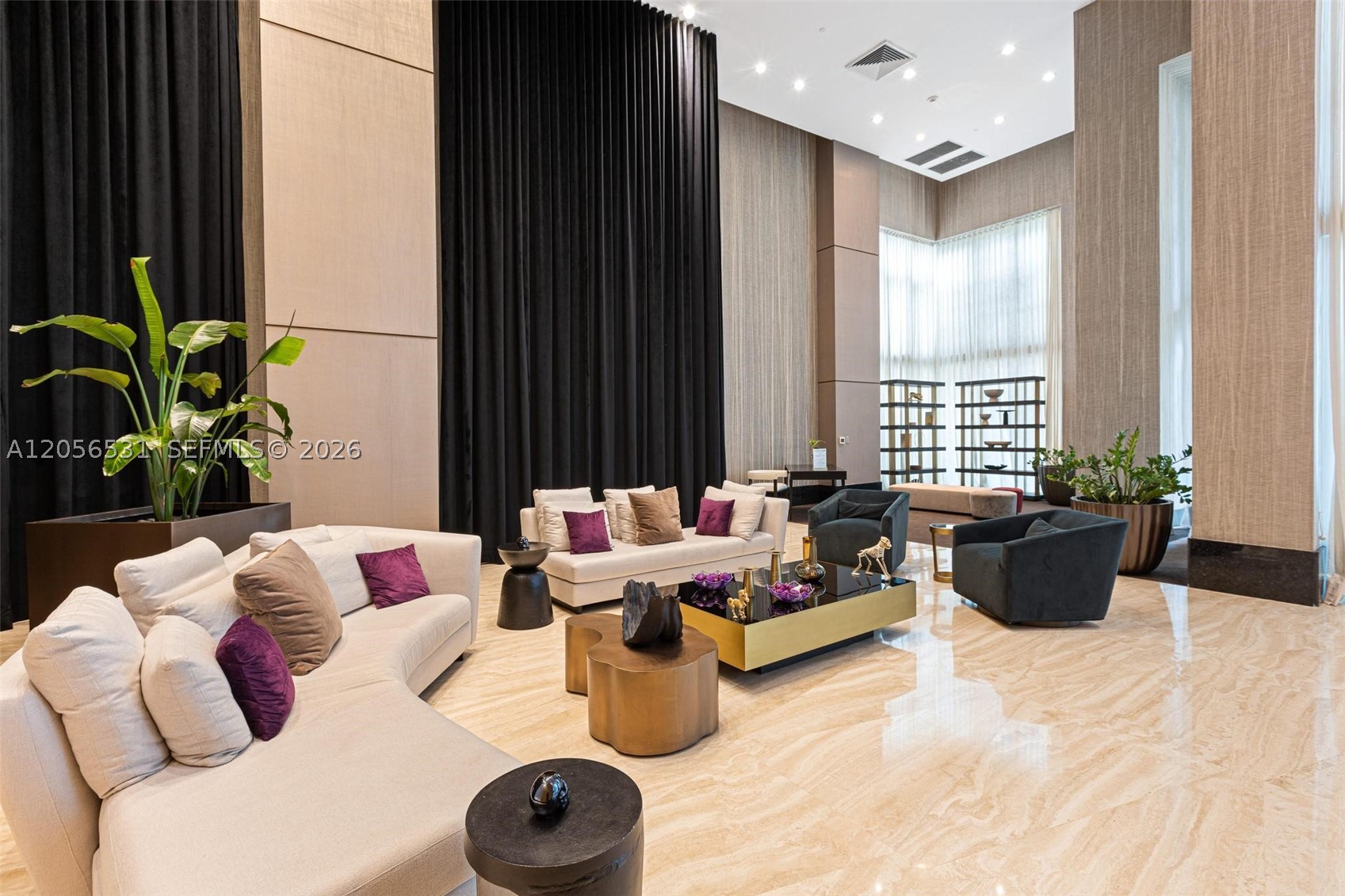 950 Brickell Bay Dr #2210, Miami FL 33131