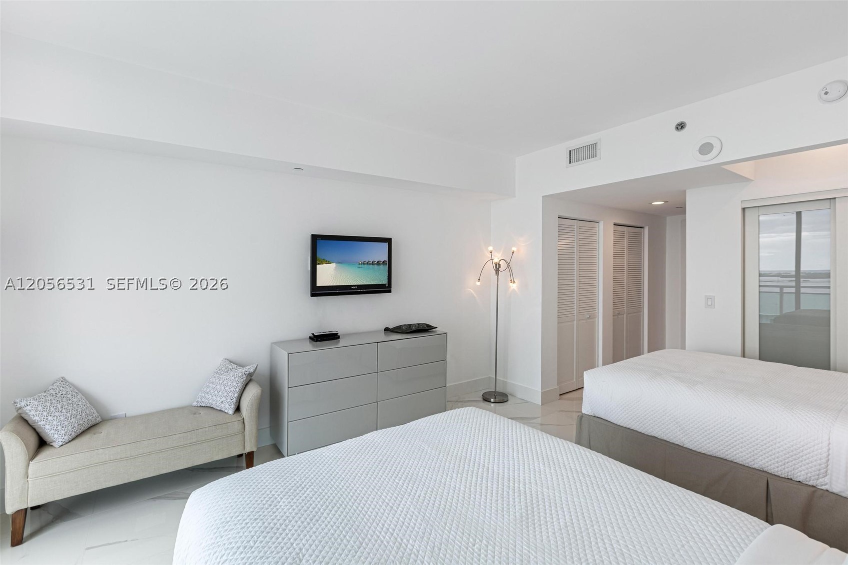 950 Brickell Bay Dr #2210, Miami FL 33131