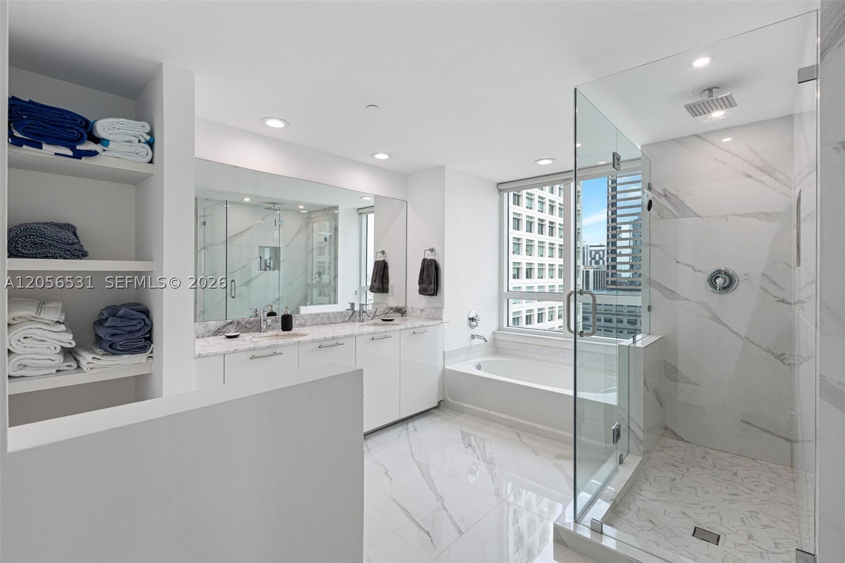 950 Brickell Bay Dr #2210, Miami FL 33131