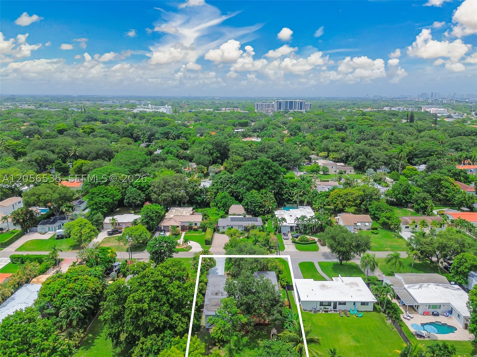 1012 NE 116th St, Biscayne Park FL 33161