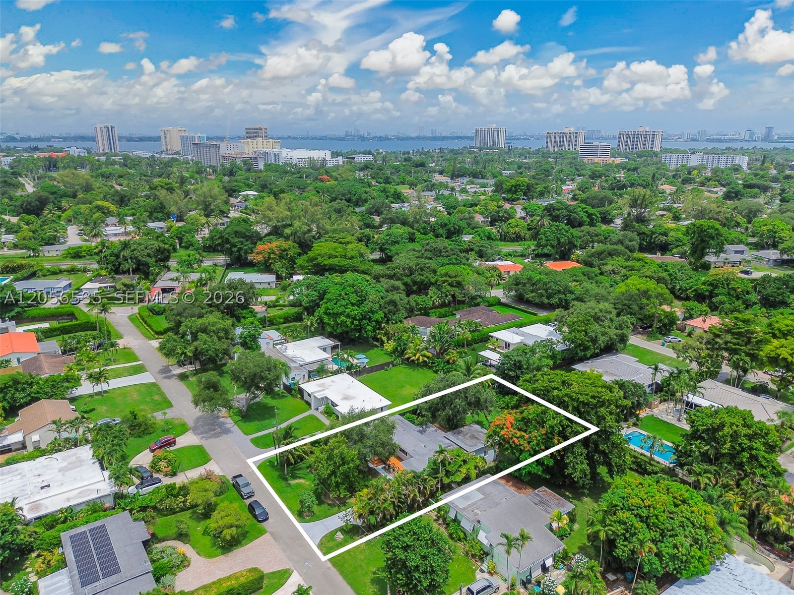 1012 NE 116th St, Biscayne Park FL 33161