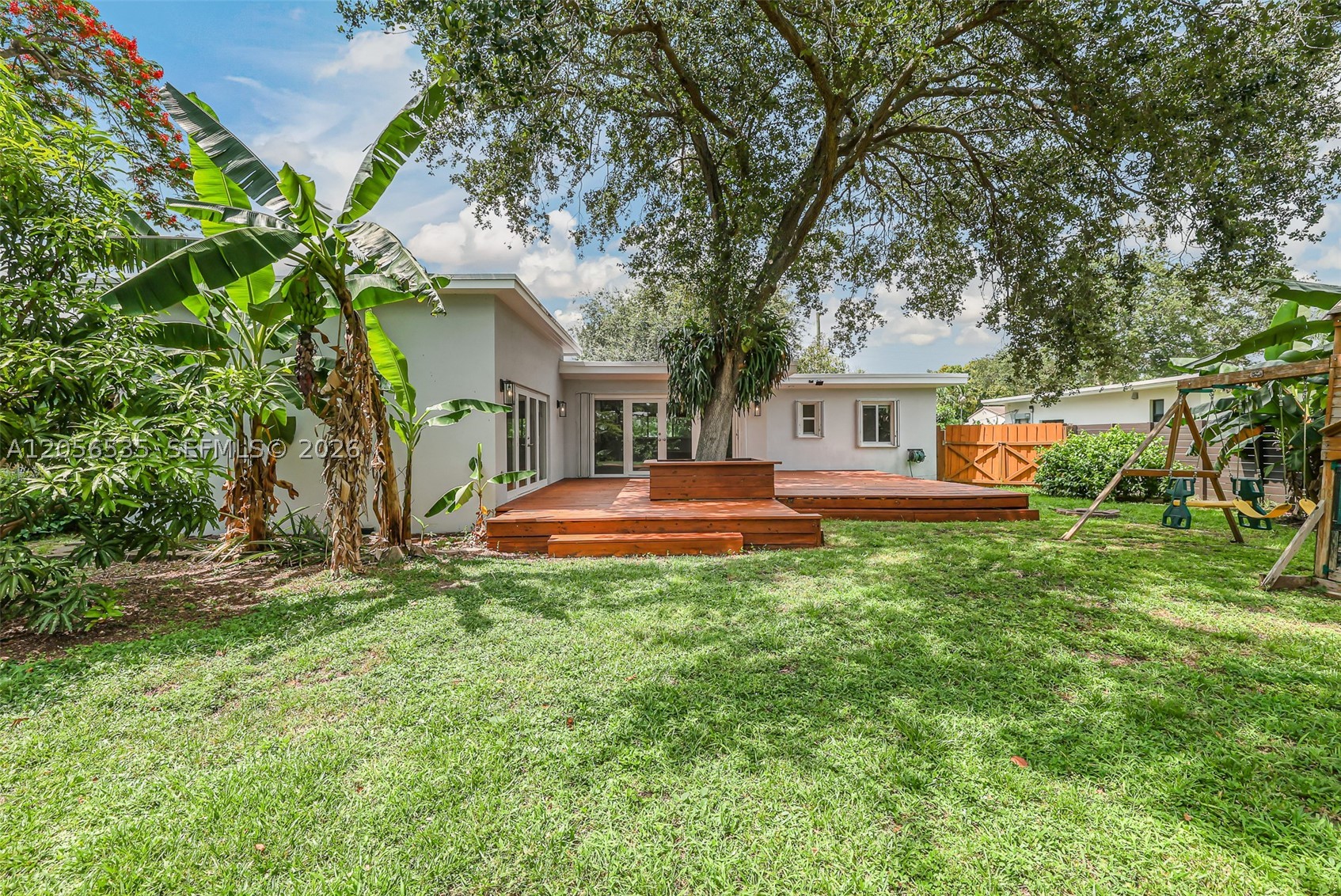 1012 NE 116th St, Biscayne Park FL 33161