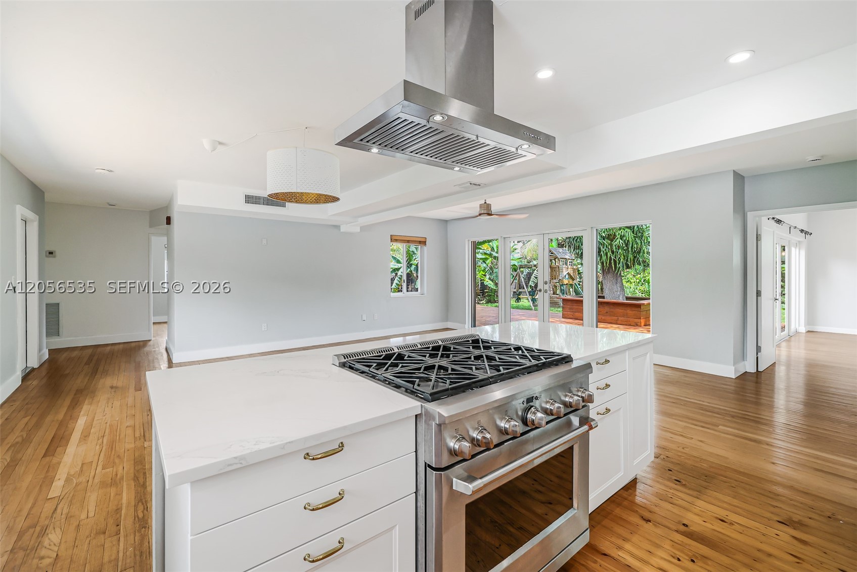 1012 NE 116th St, Biscayne Park FL 33161