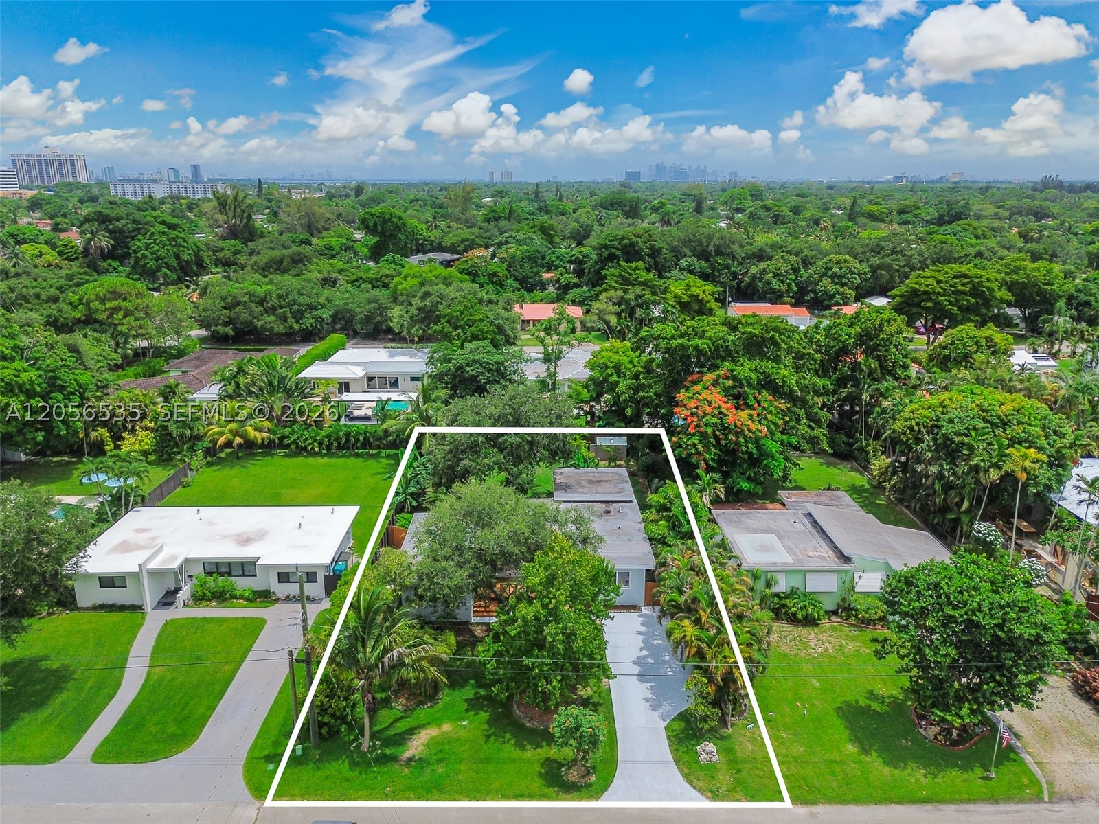 1012 NE 116th St, Biscayne Park FL 33161