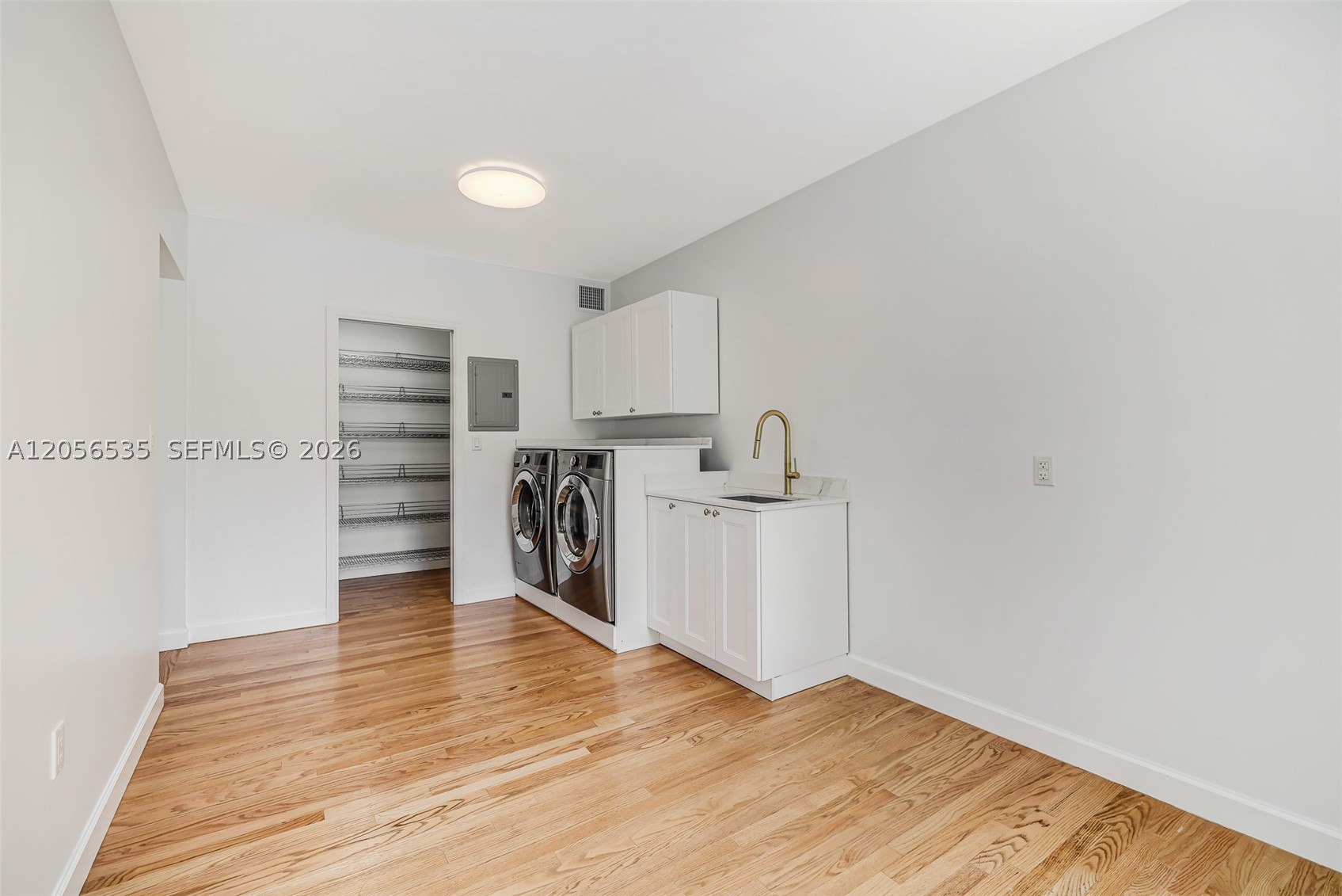 1012 NE 116th St, Biscayne Park FL 33161