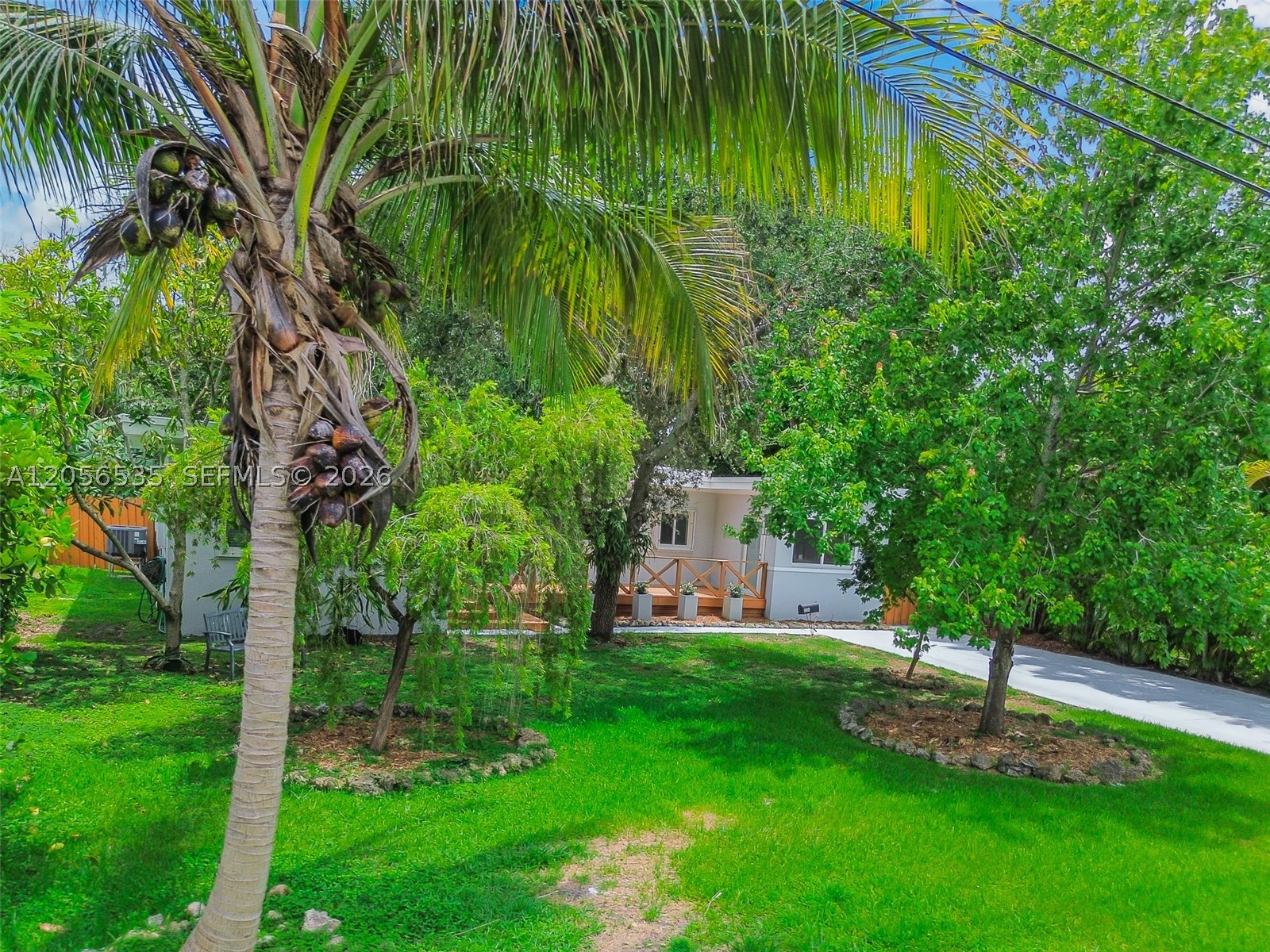 1012 NE 116th St, Biscayne Park FL 33161