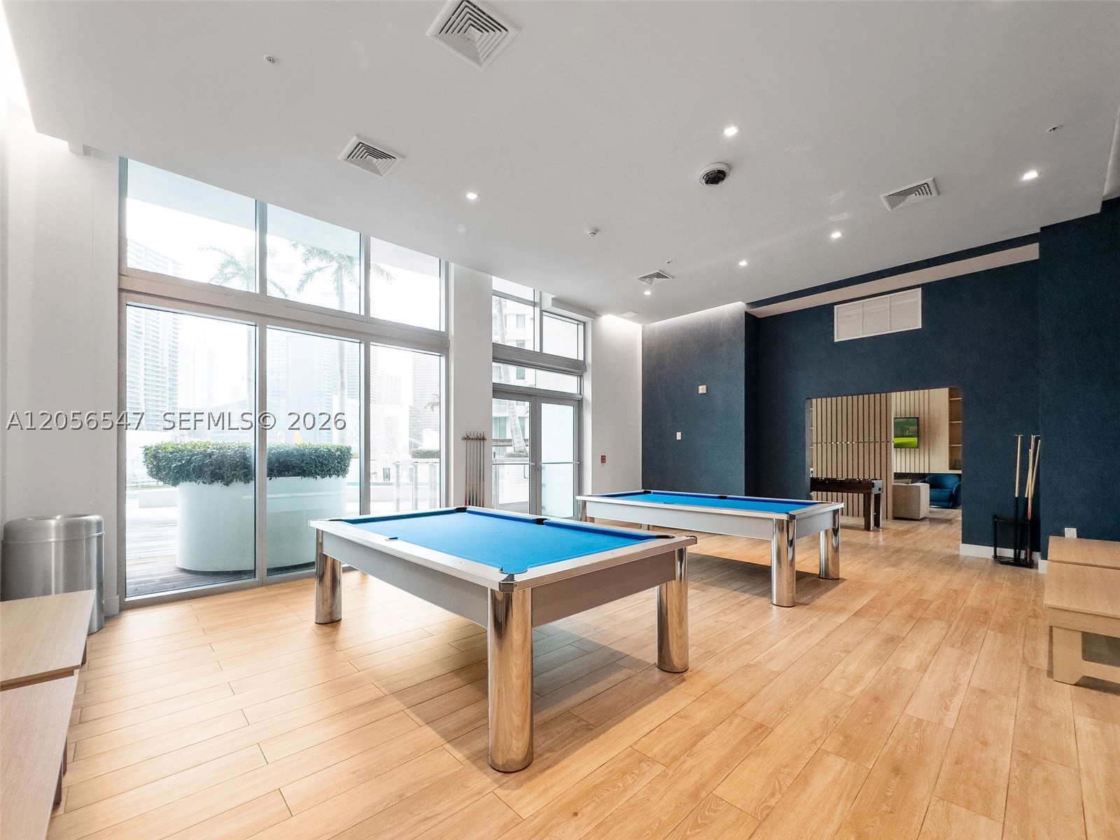 90 SW 3rd St #1608, Miami FL 33130