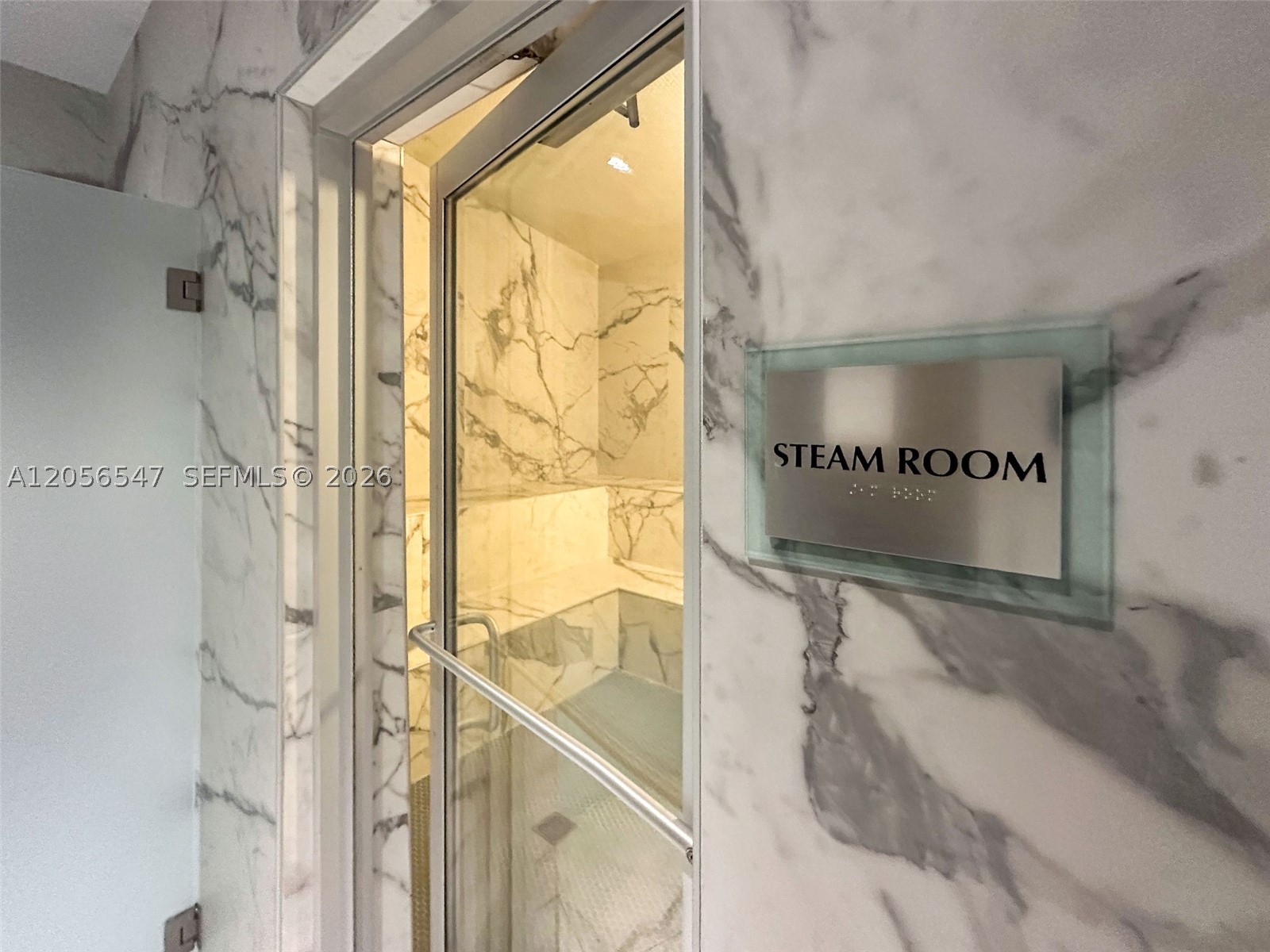 90 SW 3rd St #1608, Miami FL 33130