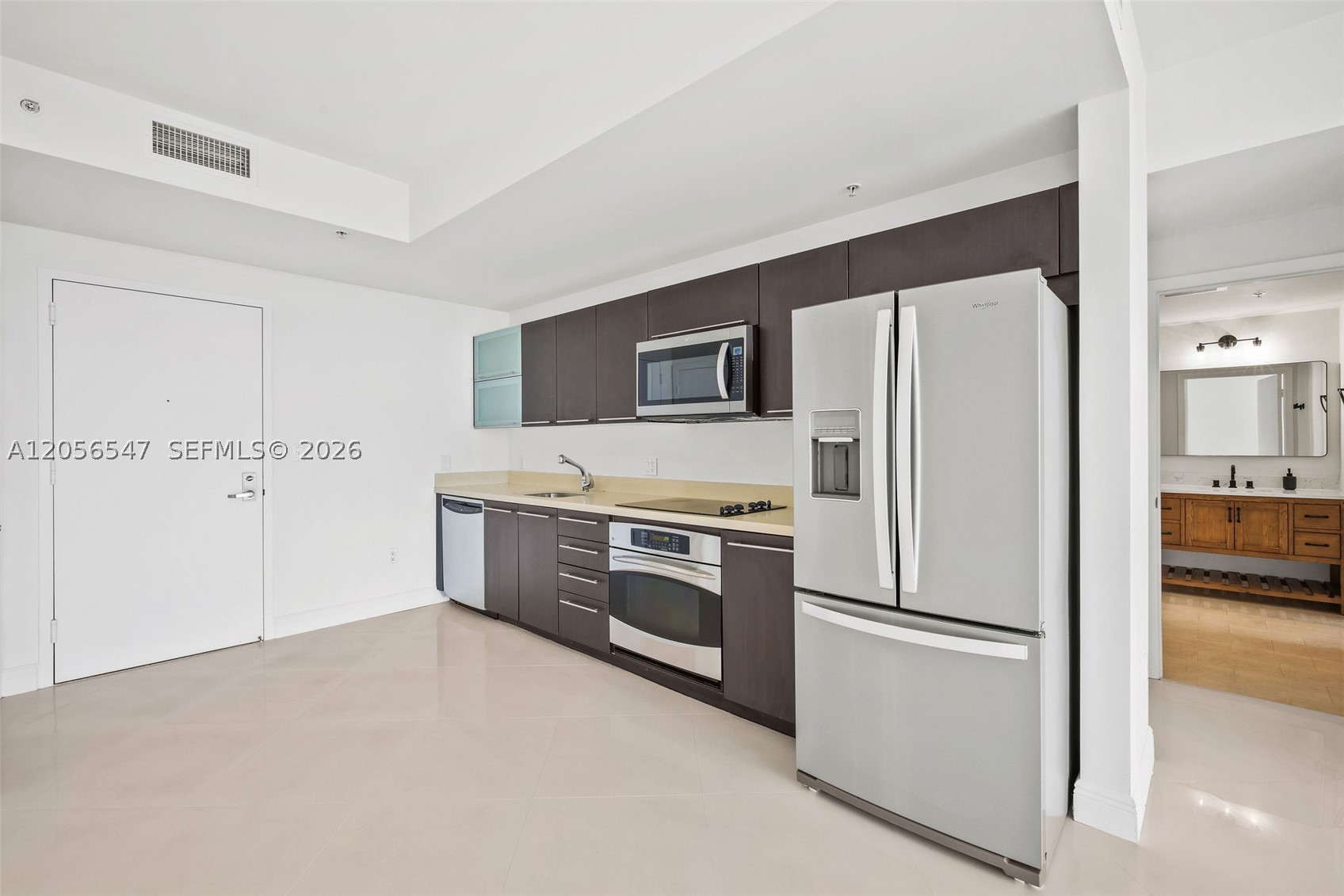 90 SW 3rd St #1608, Miami FL 33130