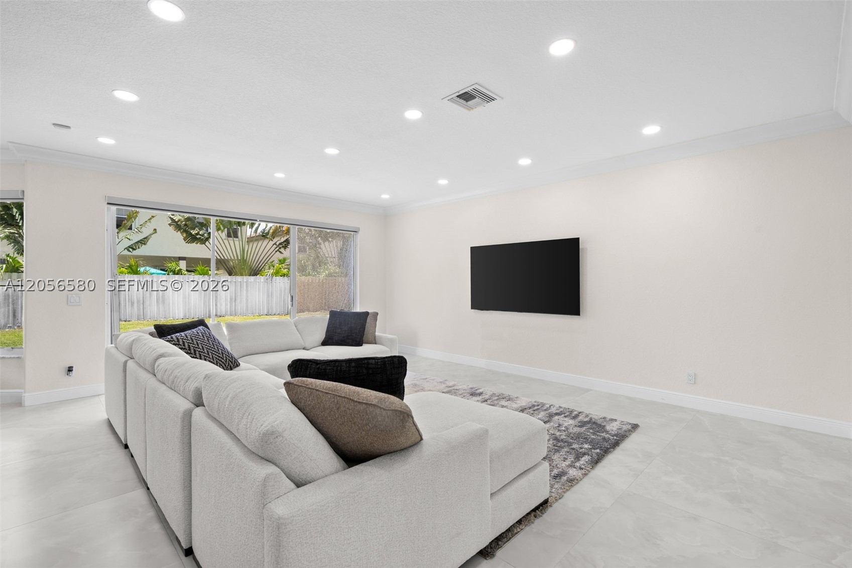16512 SW 18th St, Miramar FL 33027