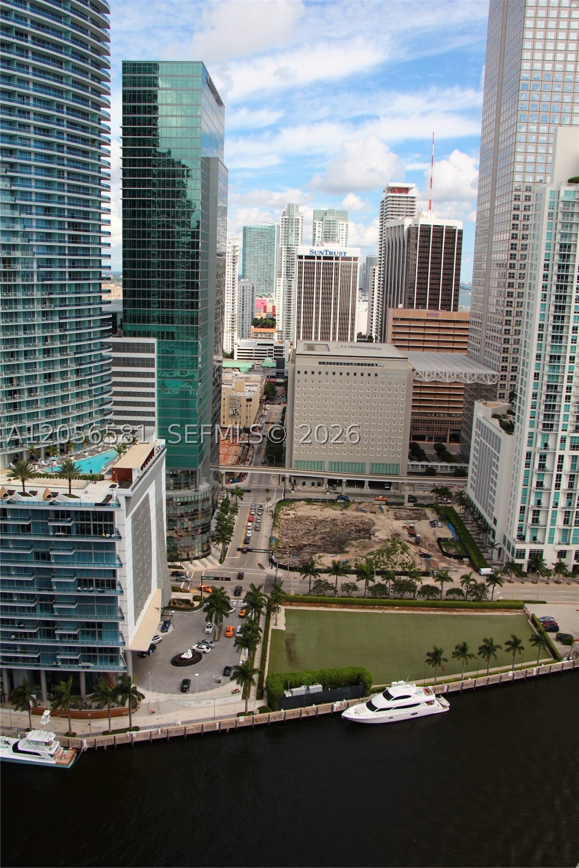 465 BRICKELL AV #3006, Miami FL 33131