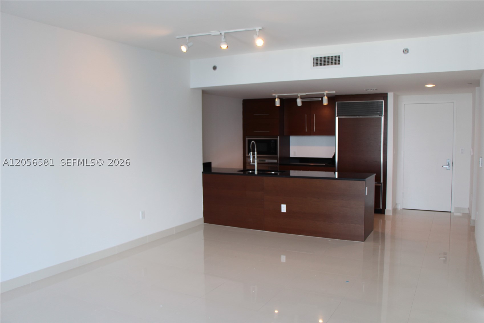 465 BRICKELL AV #3006, Miami FL 33131