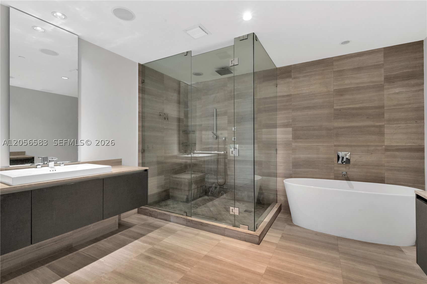 3300 NE 188 St. #611, Aventura FL 33180