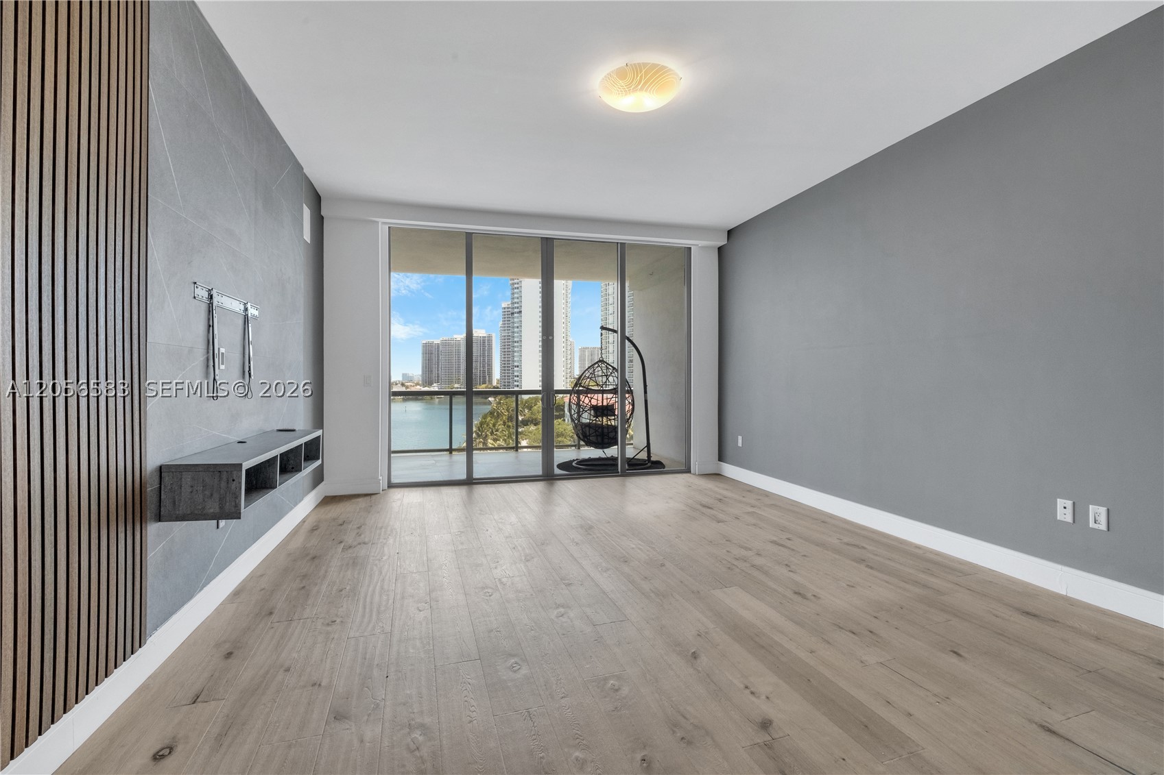3300 NE 188 St. #611, Aventura FL 33180