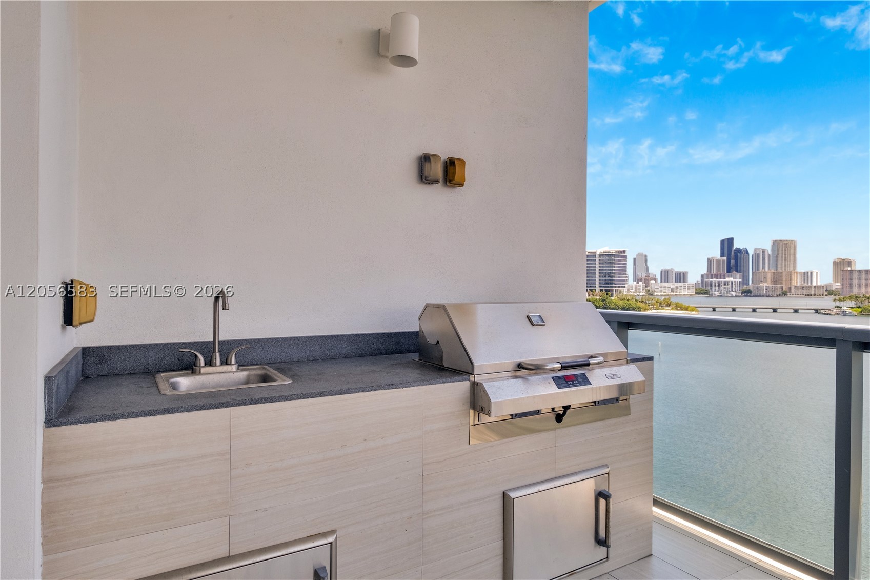 3300 NE 188 St. #611, Aventura FL 33180