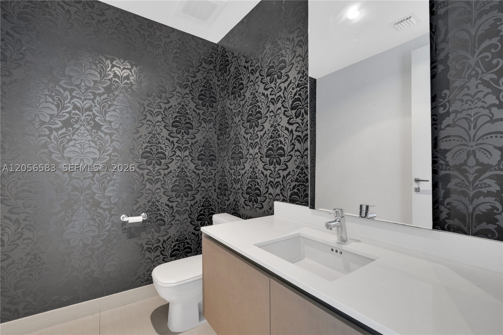 3300 NE 188 St. #611, Aventura FL 33180
