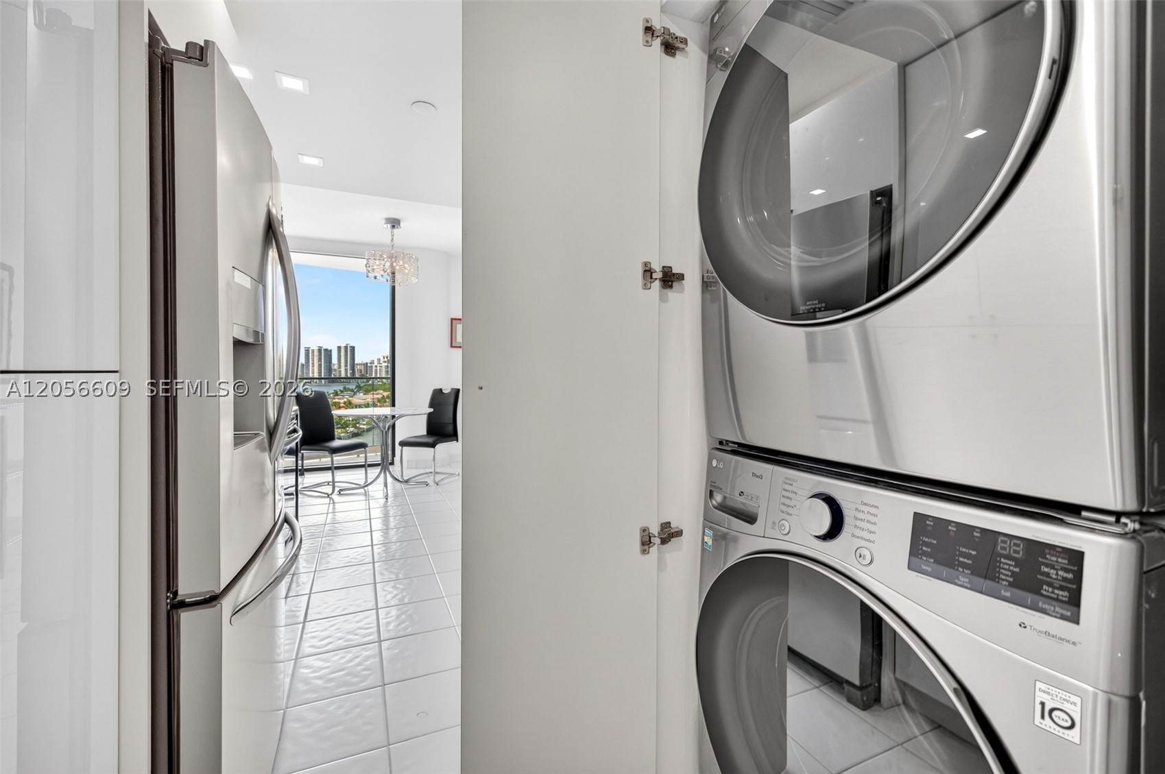 2800 Island Blvd #1005, Aventura FL 33160