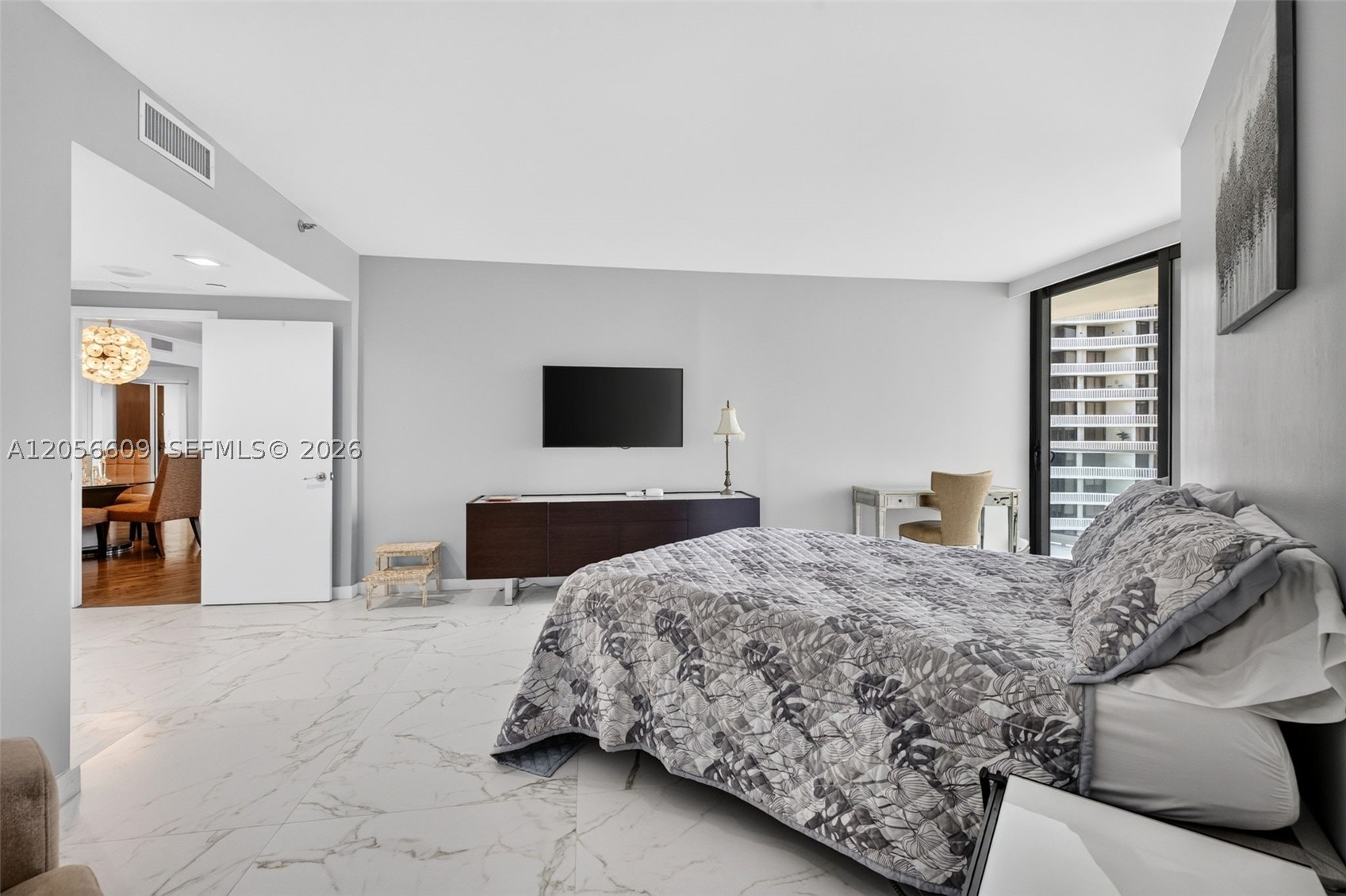 2800 Island Blvd #1005, Aventura FL 33160