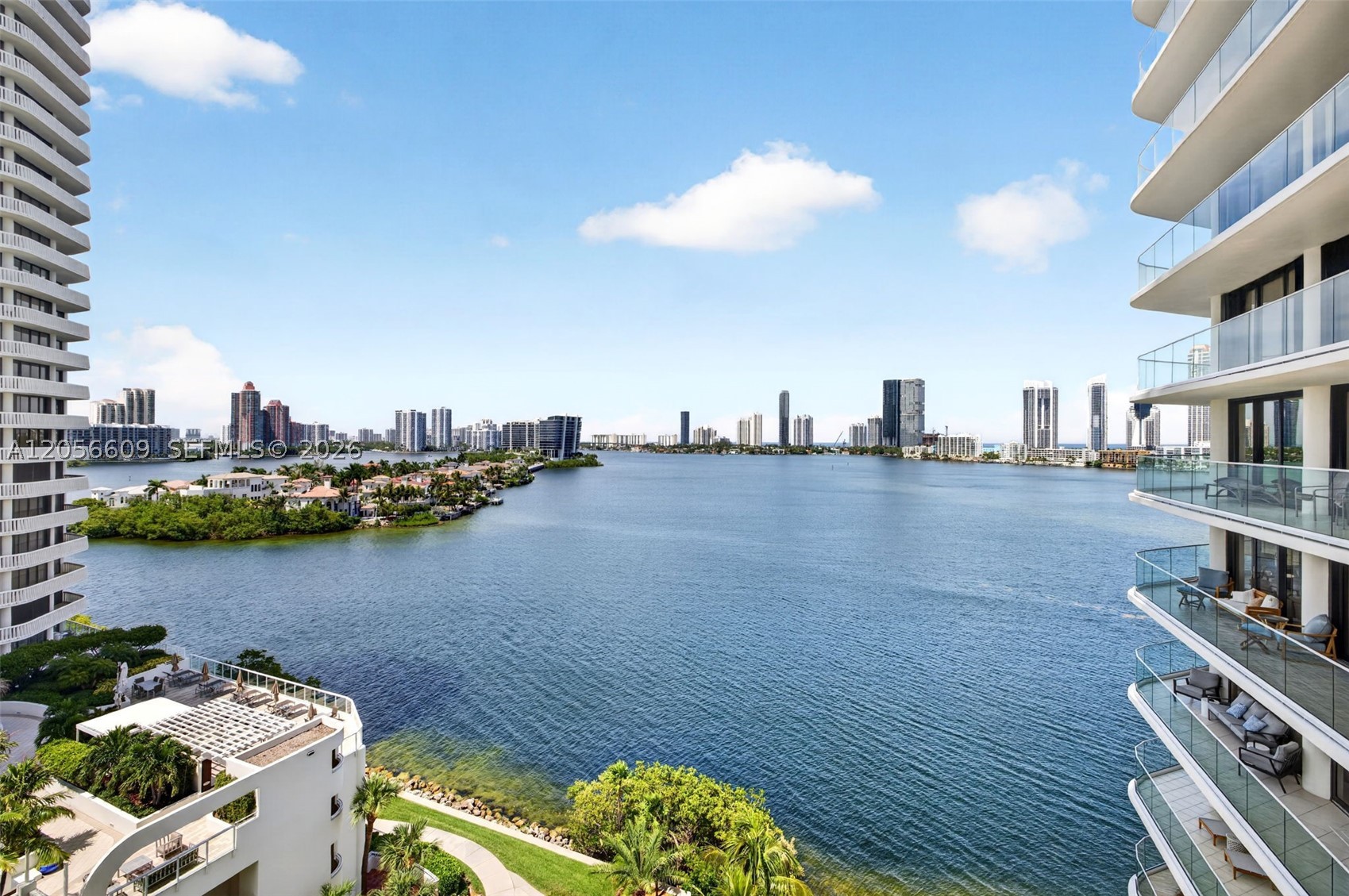 2800 Island Blvd #1005, Aventura FL 33160