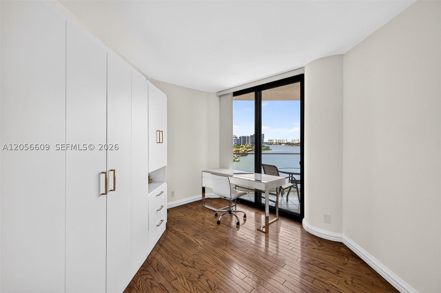 2800 Island Blvd #1005, Aventura FL 33160