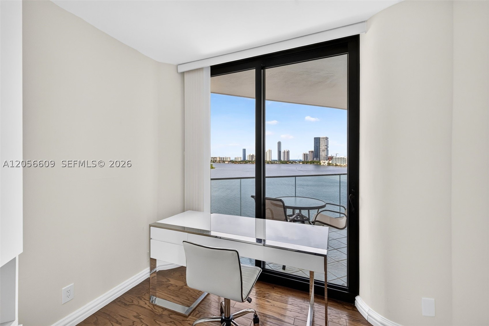 2800 Island Blvd #1005, Aventura FL 33160