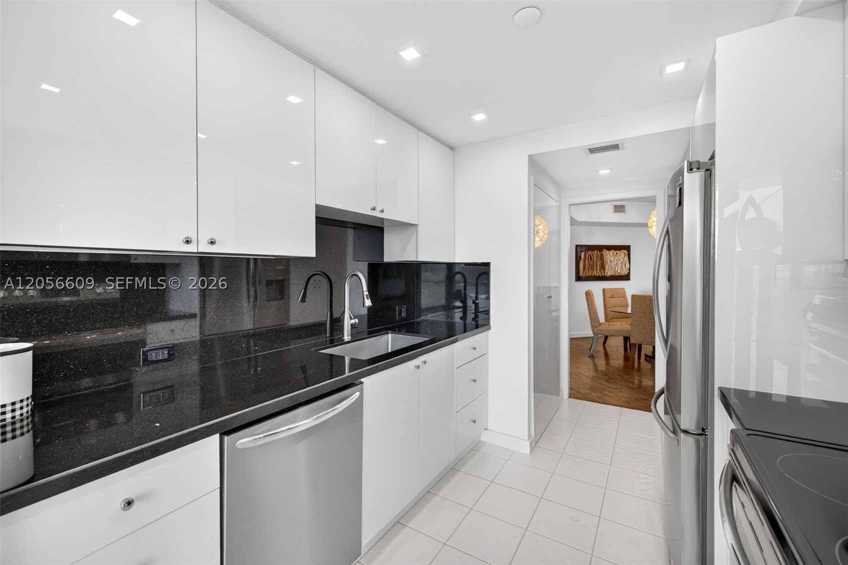 2800 Island Blvd #1005, Aventura FL 33160