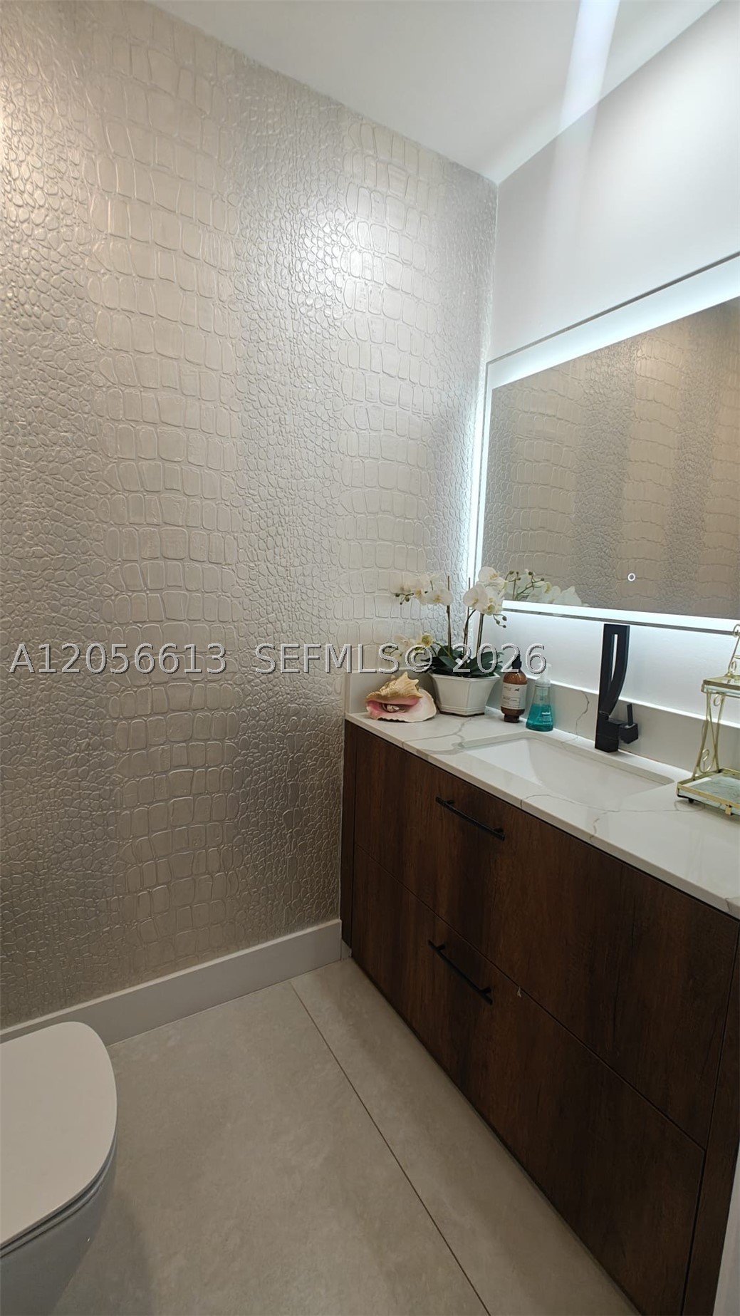1100 Biscayne Blvd #2106, Miami FL 33132