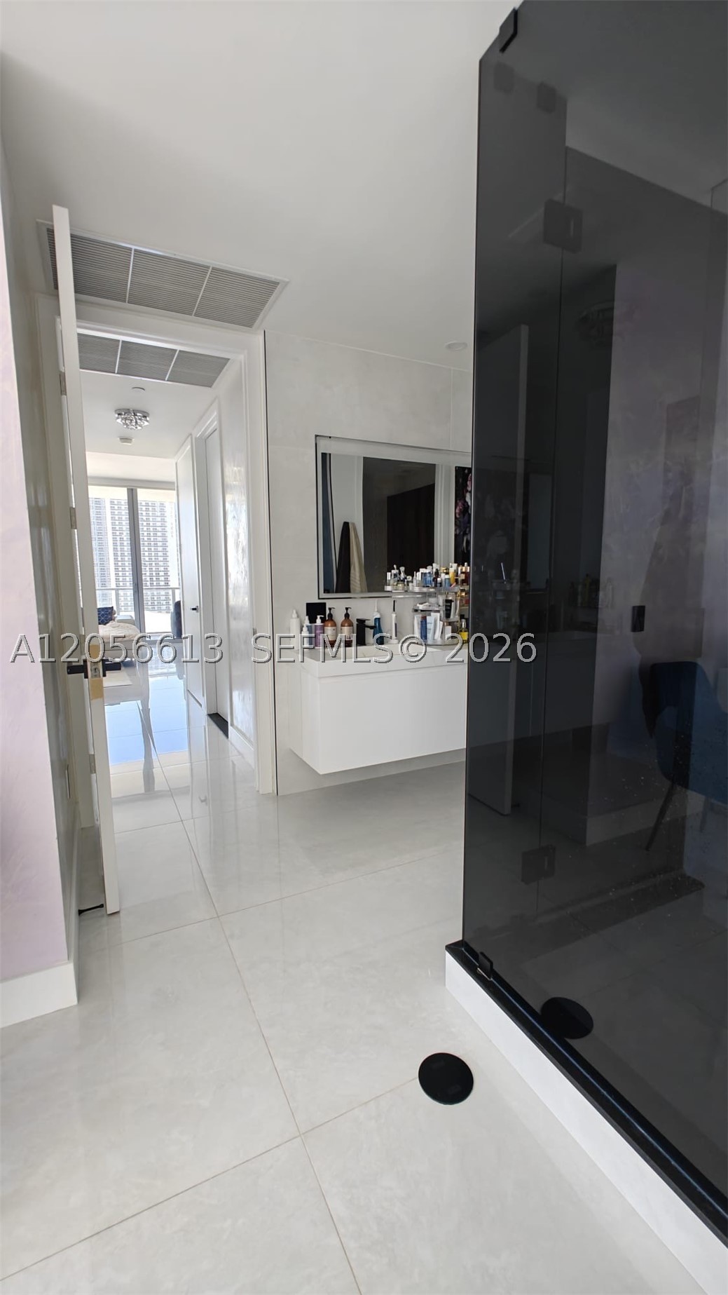 1100 Biscayne Blvd #2106, Miami FL 33132