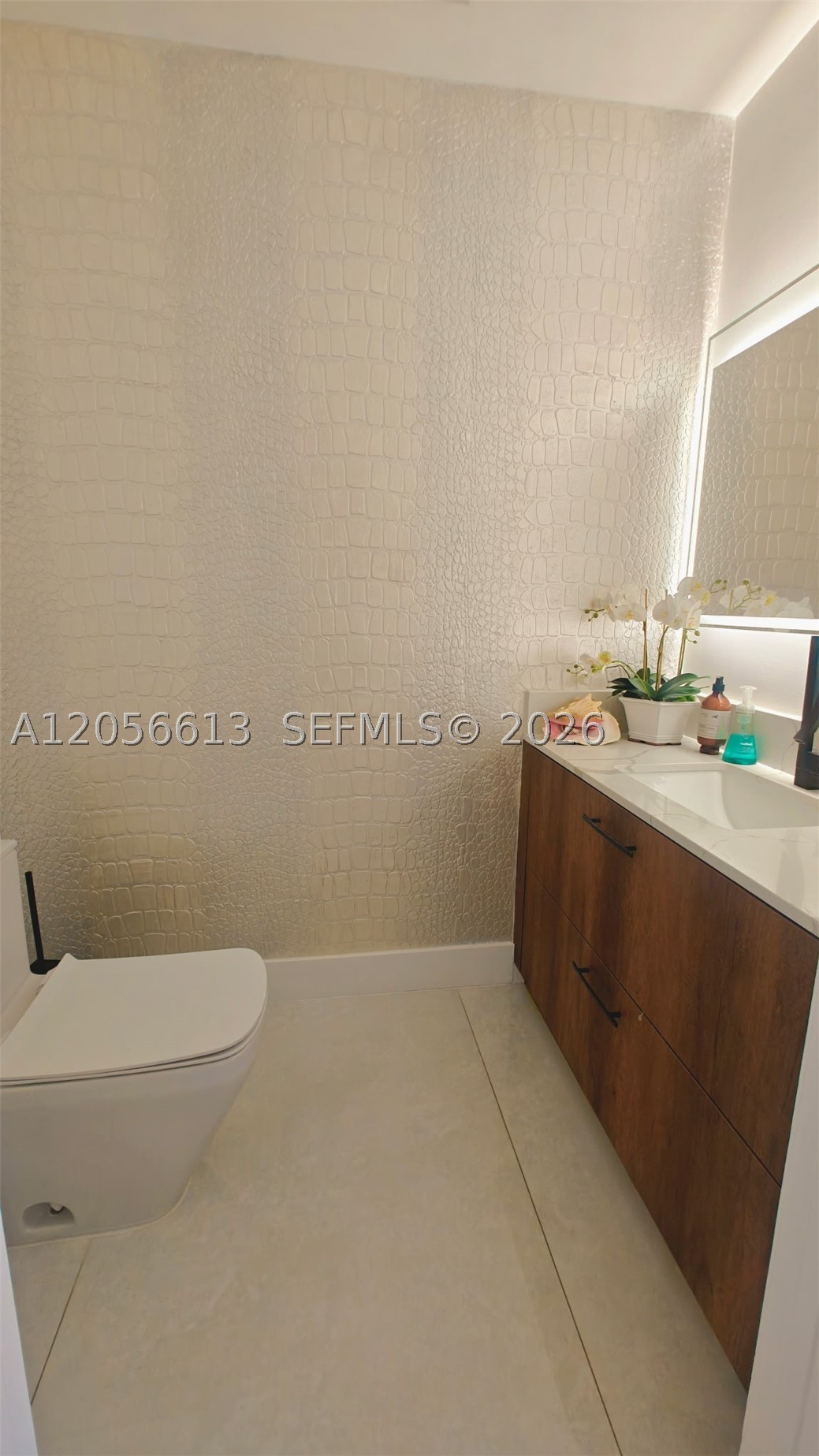1100 Biscayne Blvd #2106, Miami FL 33132