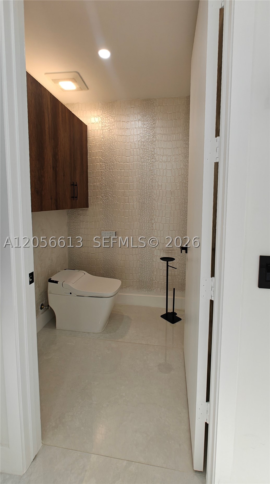 1100 Biscayne Blvd #2106, Miami FL 33132