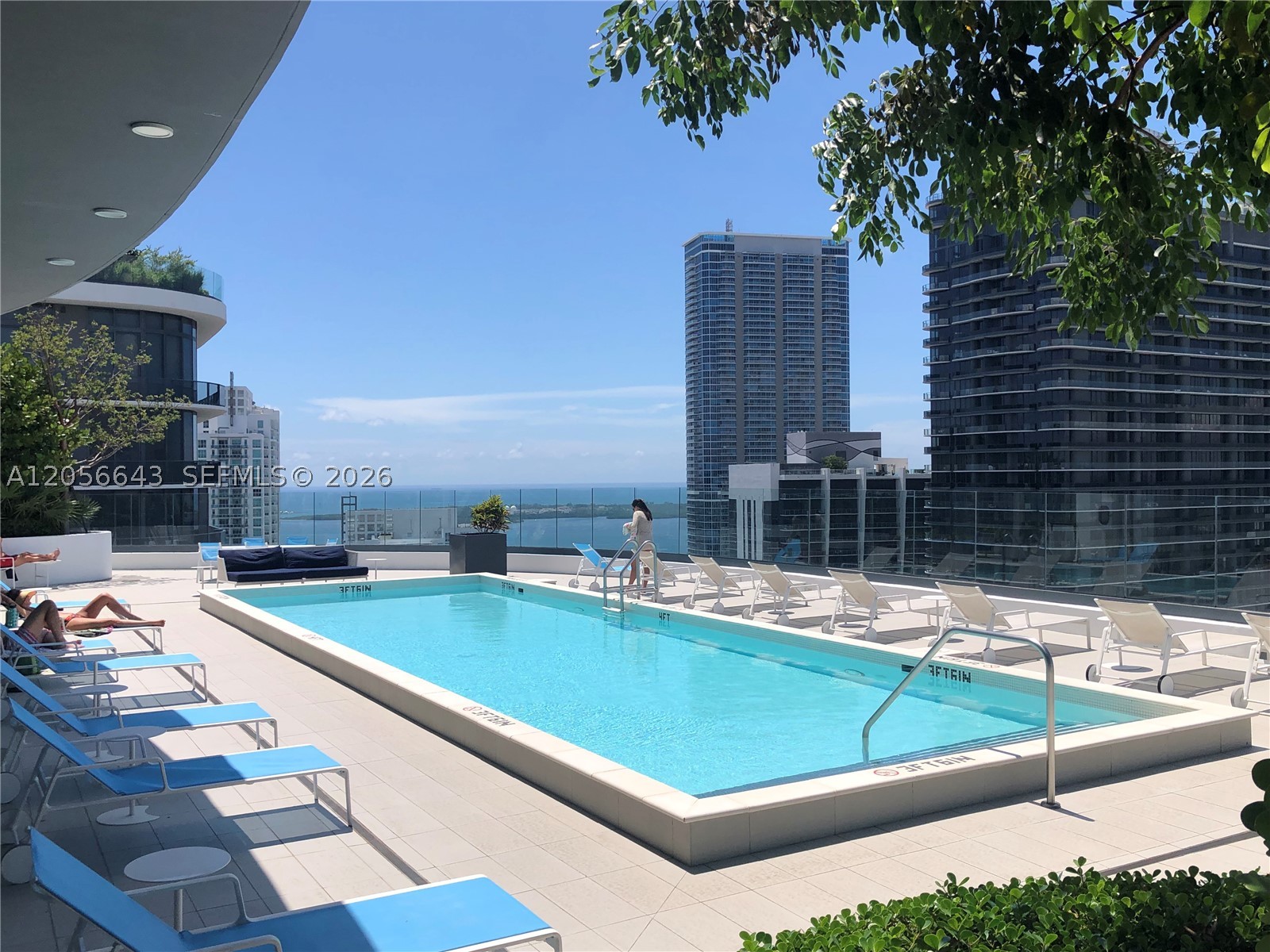 55 SW 9th St #1704, Miami FL 33130