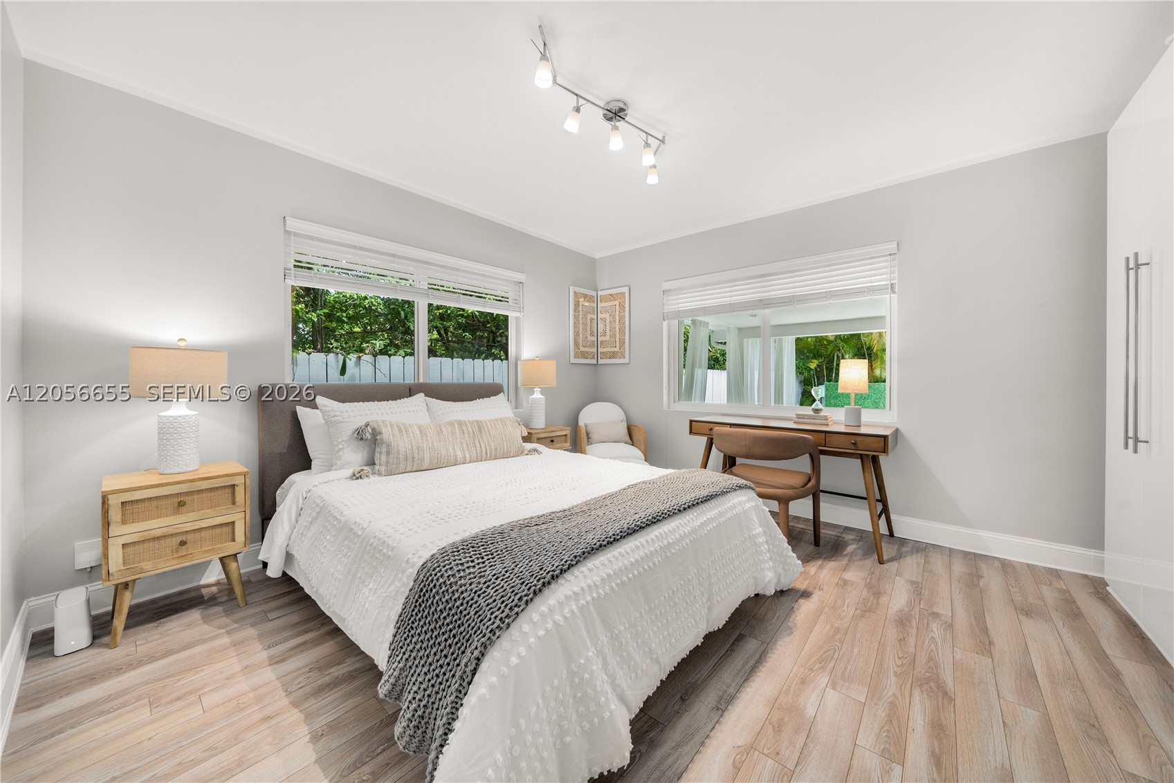 736 W 51 st #736, Miami Beach FL 33140