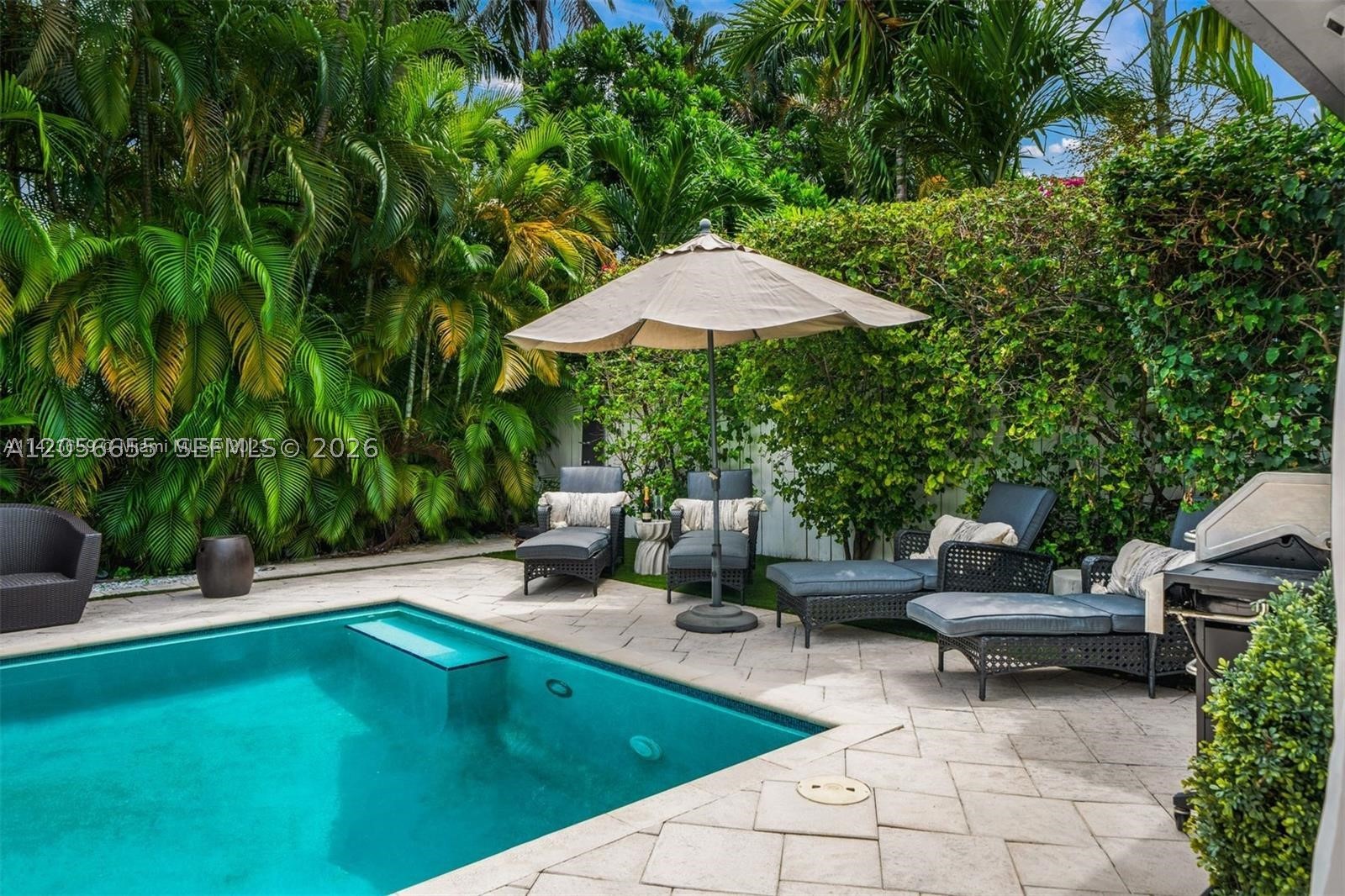 736 W 51 st #736, Miami Beach FL 33140