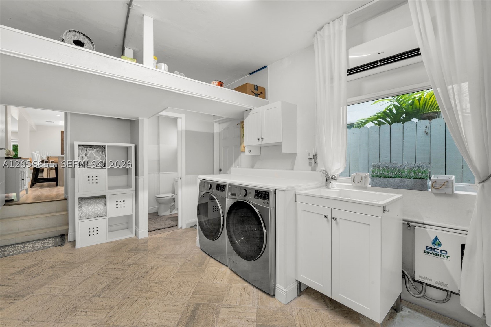 736 W 51 st #736, Miami Beach FL 33140