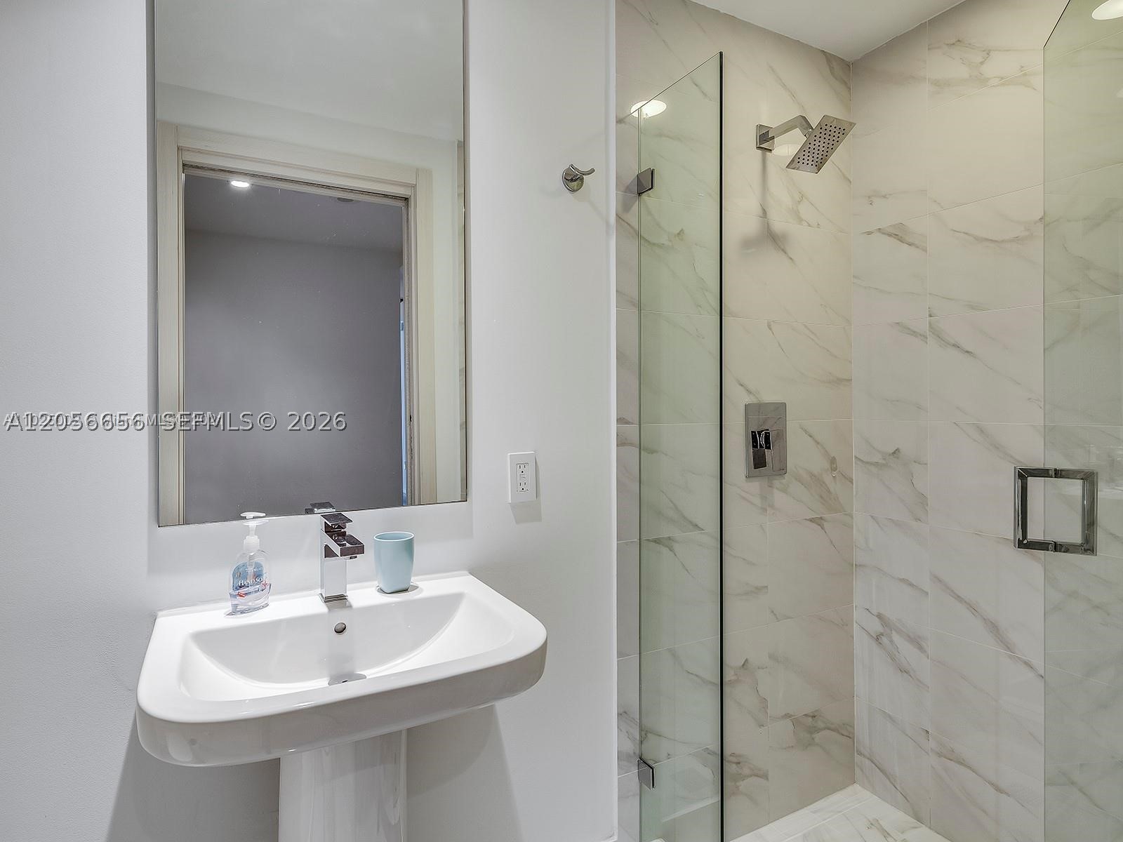 801 S Miami Ave #2706, Miami FL 33130