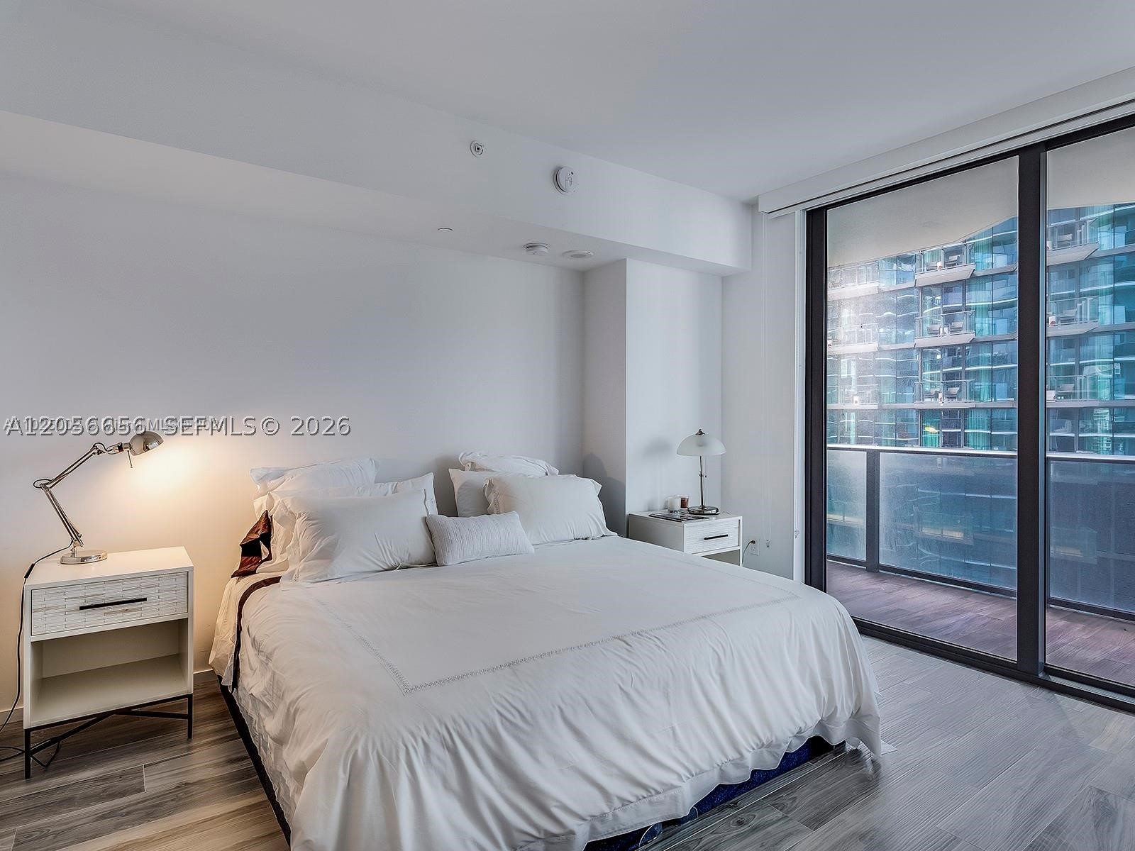 801 S Miami Ave #2706, Miami FL 33130