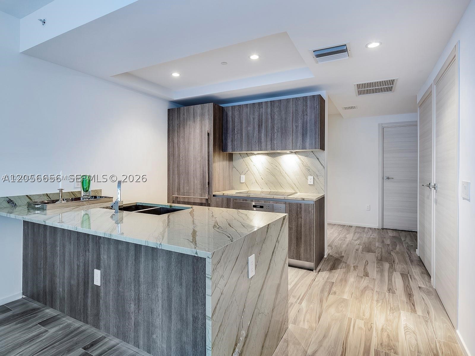 801 S Miami Ave #2706, Miami FL 33130