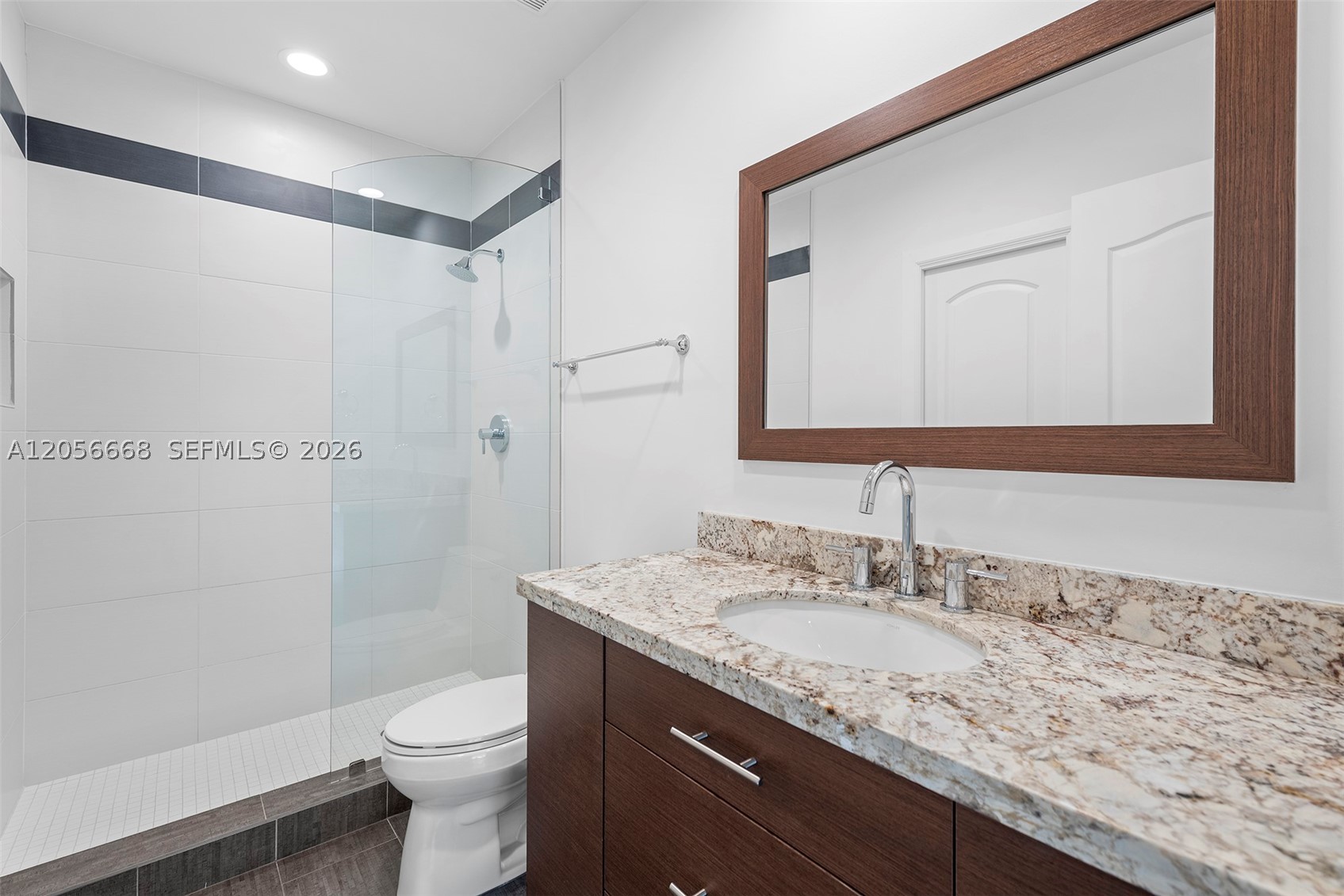 348 Elm St #B-10, Hollywood FL 33019