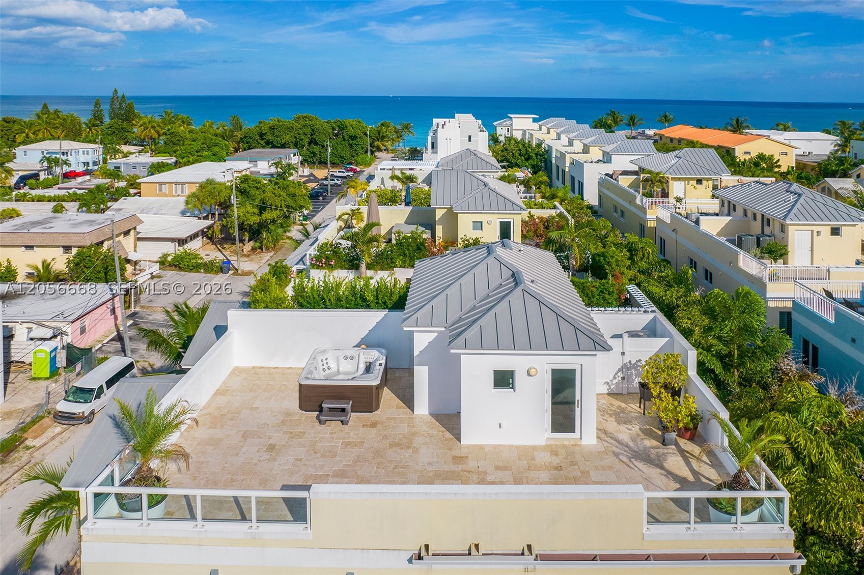 348 Elm St #B-10, Hollywood FL 33019