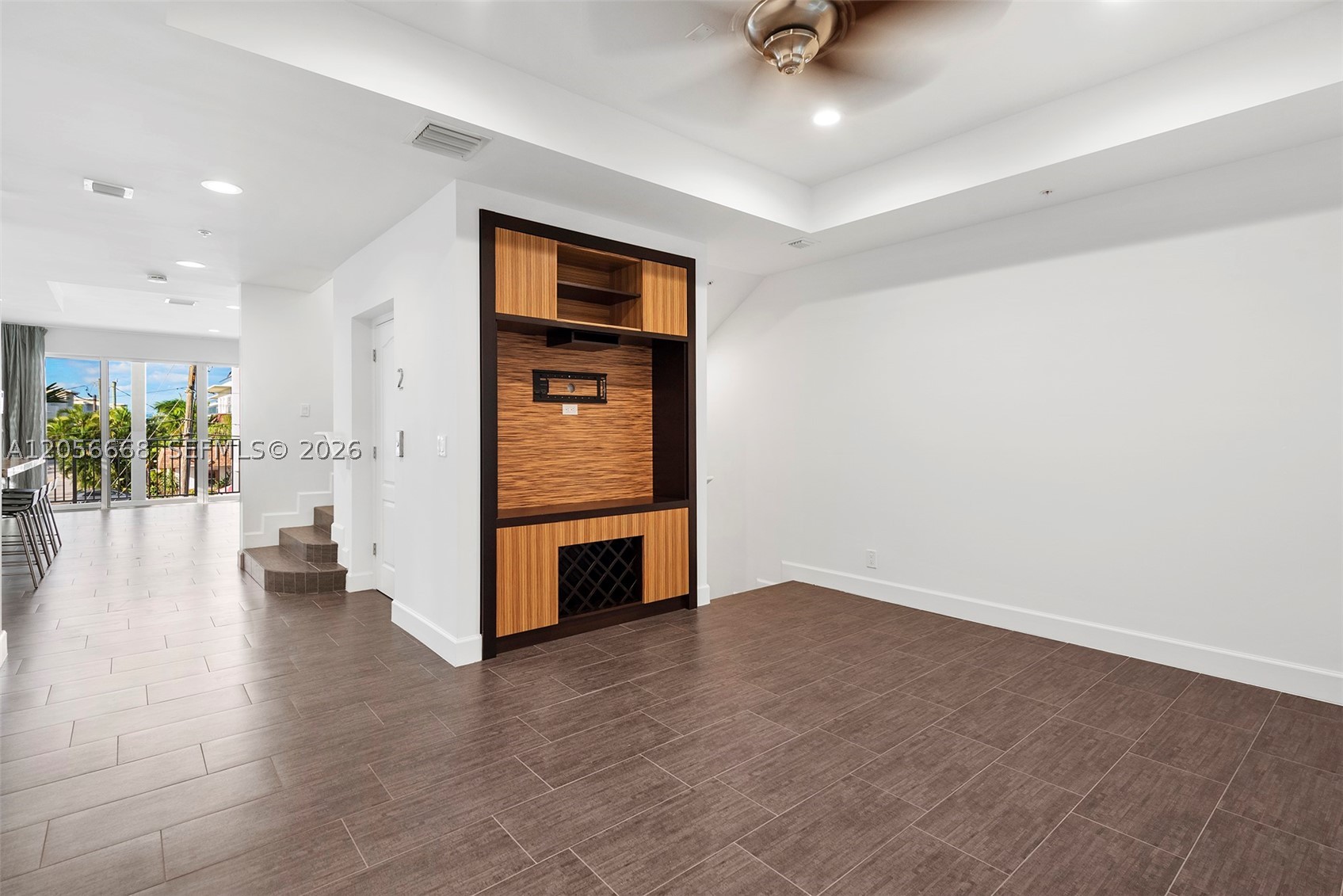 348 Elm St #B-10, Hollywood FL 33019
