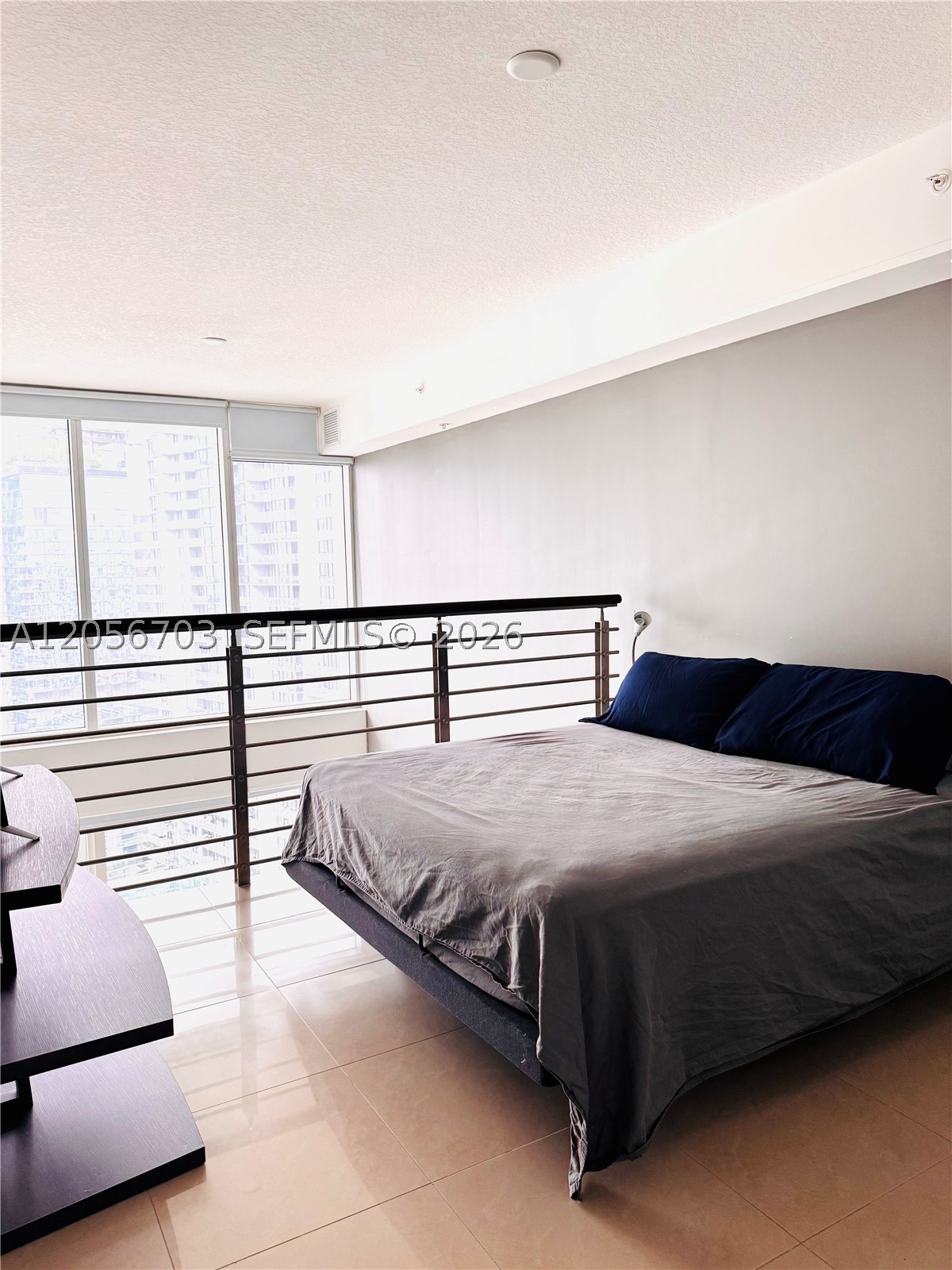 41 SE 5th #2204, Miami FL 33131