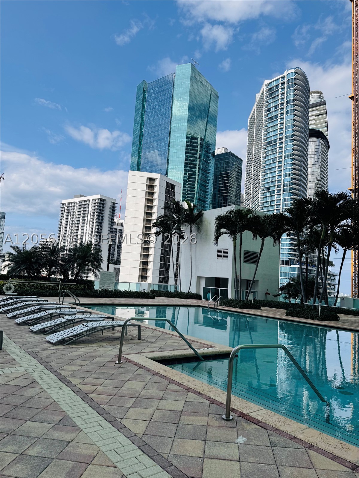 41 SE 5th #2204, Miami FL 33131